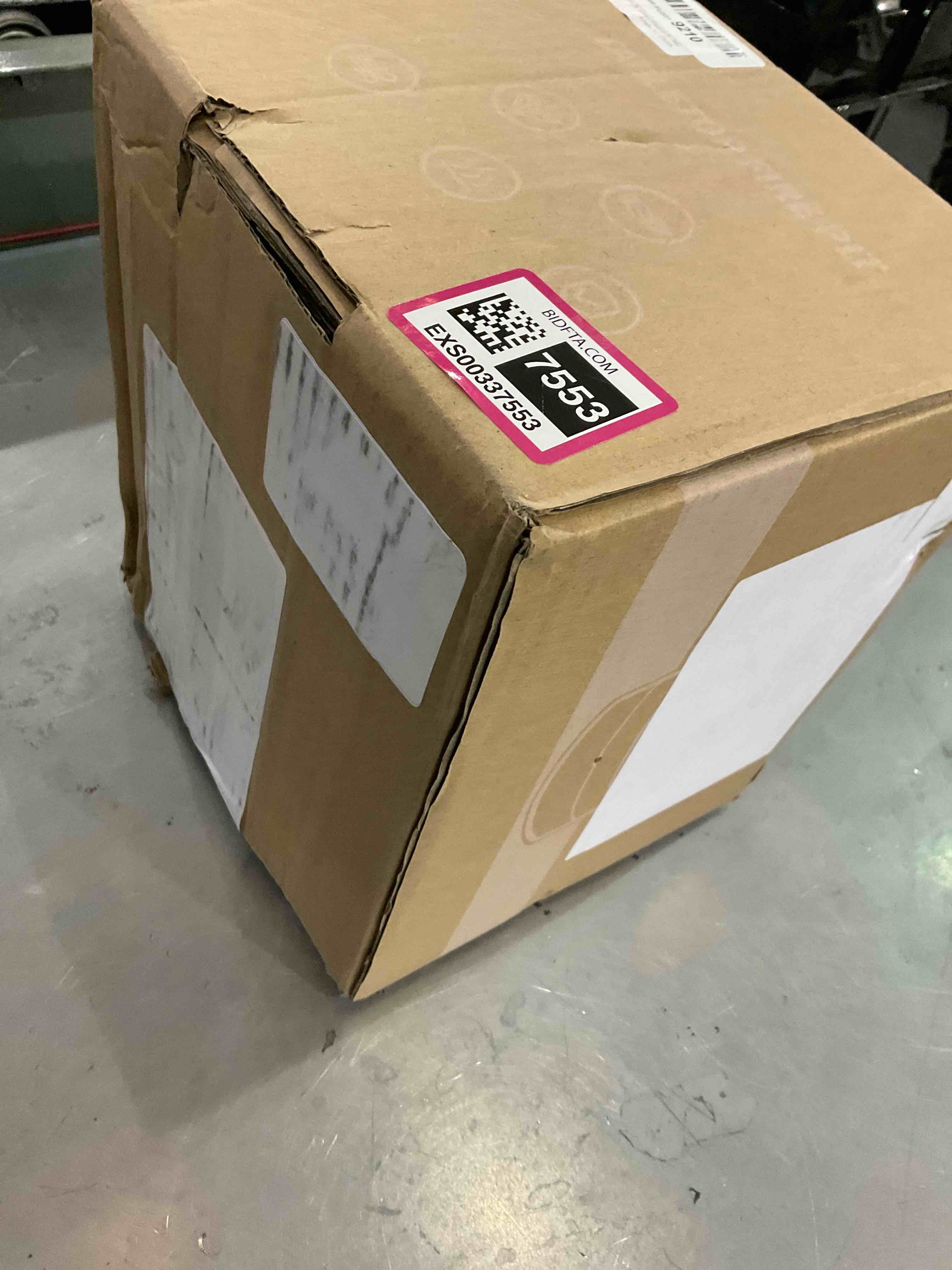 https://s3.amazonaws.com/lotting-images-prod/bidfta/EXS00337553_1689683549844.jpeg