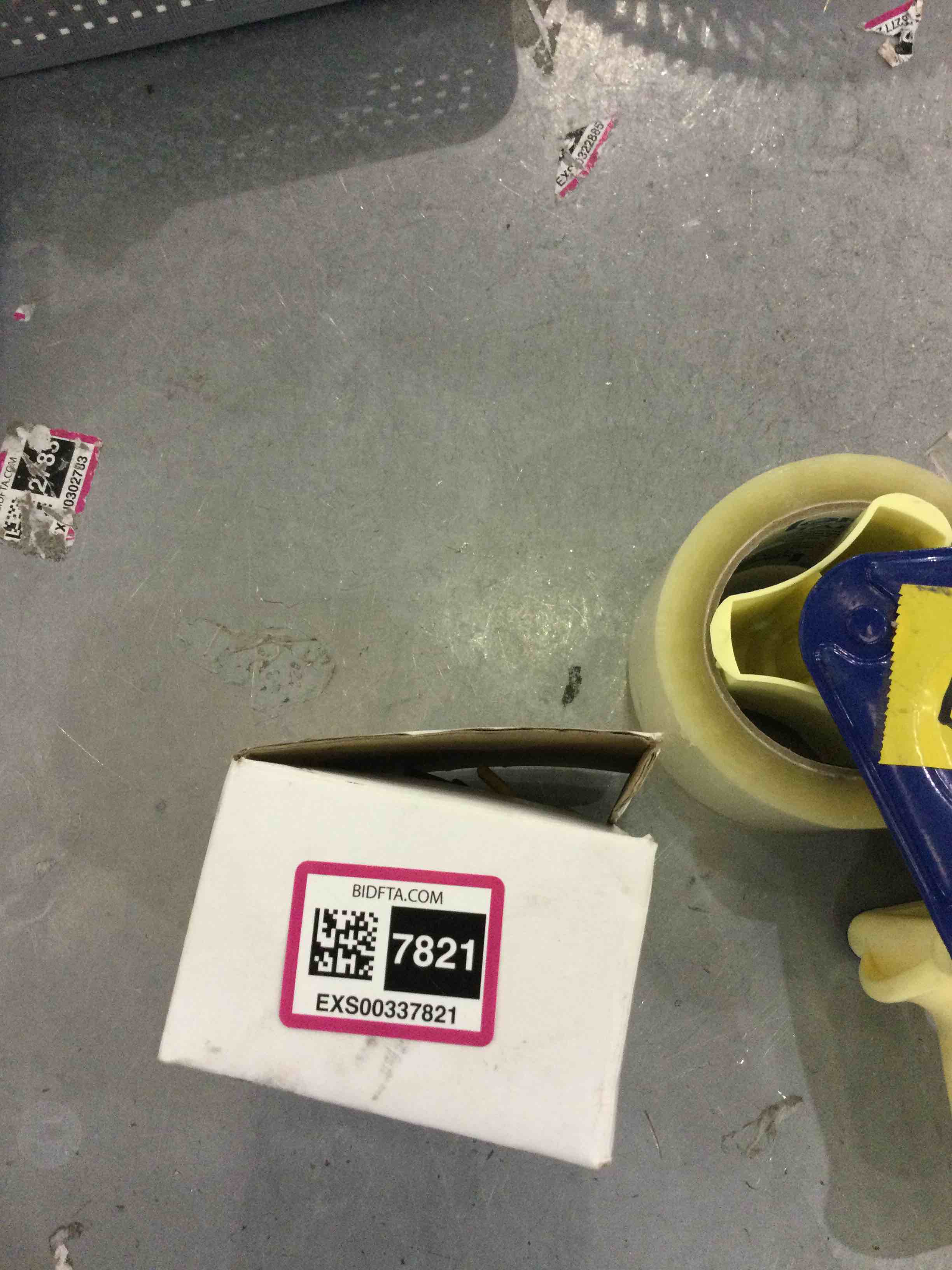 https://s3.amazonaws.com/lotting-images-prod/bidfta/EXS00337821_1690391164386.jpeg