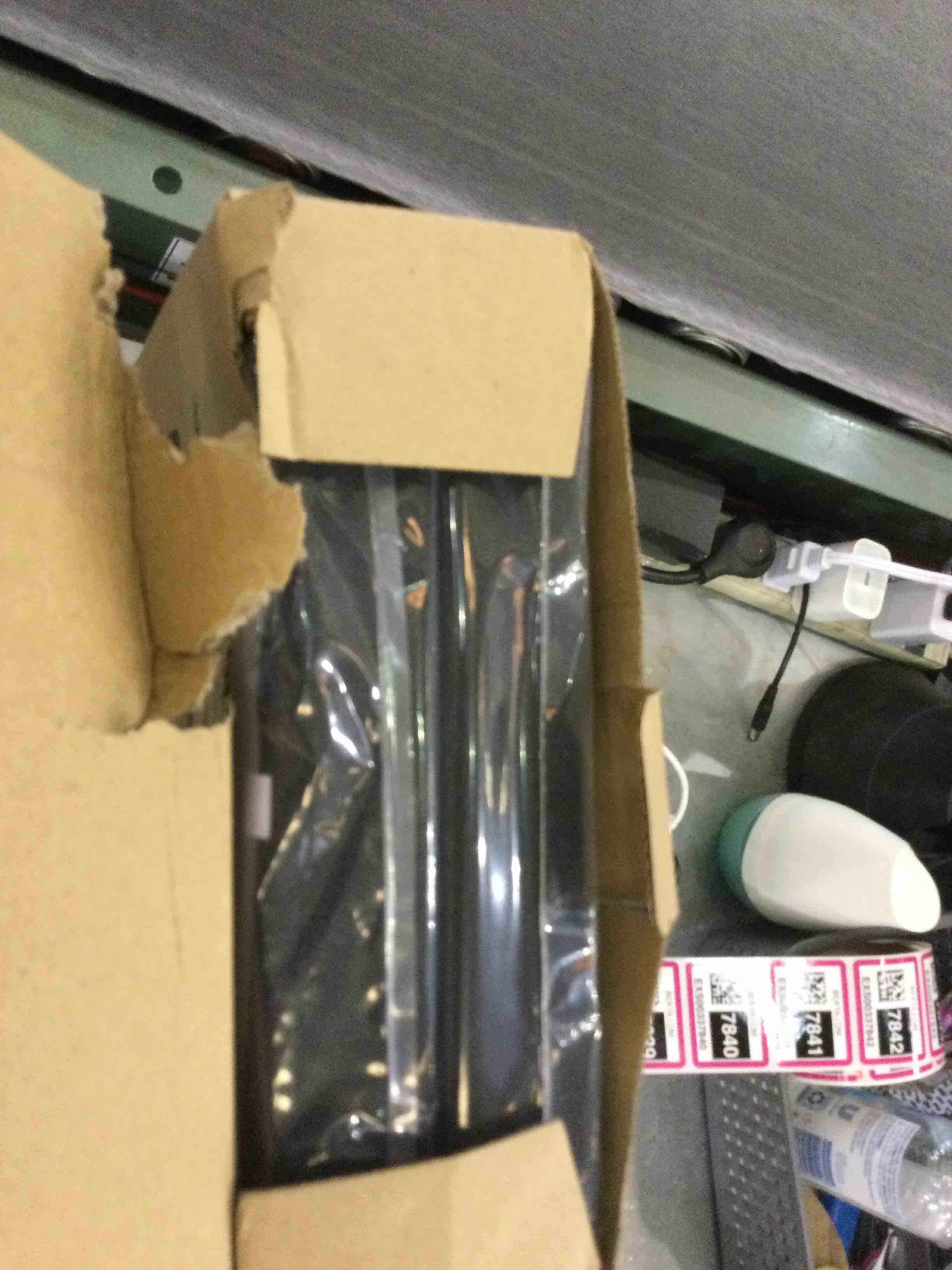 https://s3.amazonaws.com/lotting-images-prod/bidfta/EXS00337832_1690393685974.jpeg