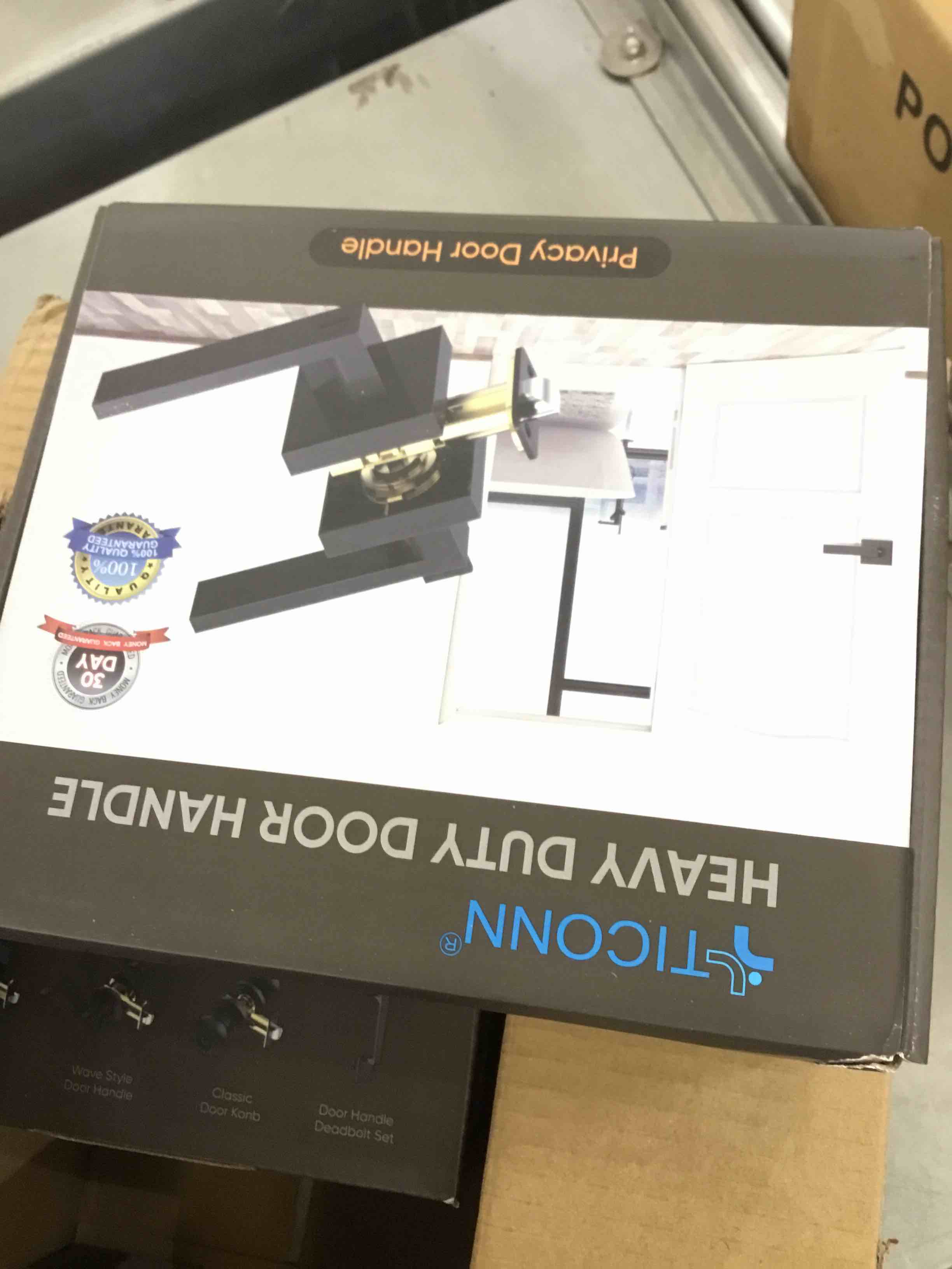 https://s3.amazonaws.com/lotting-images-prod/bidfta/EXS00338231_1689694004993.jpeg