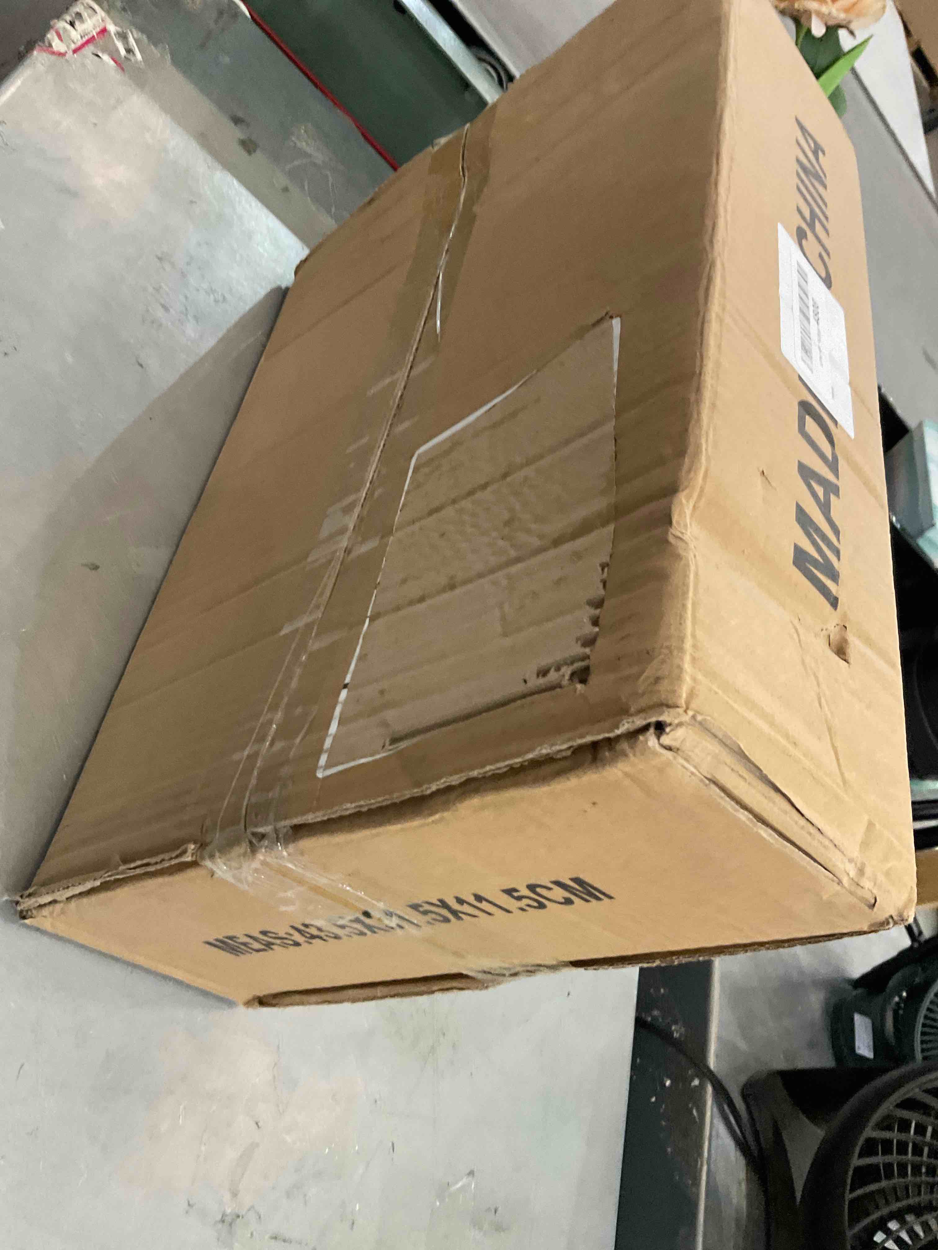 https://s3.amazonaws.com/lotting-images-prod/bidfta/EXS00338302_1689699782339.jpeg