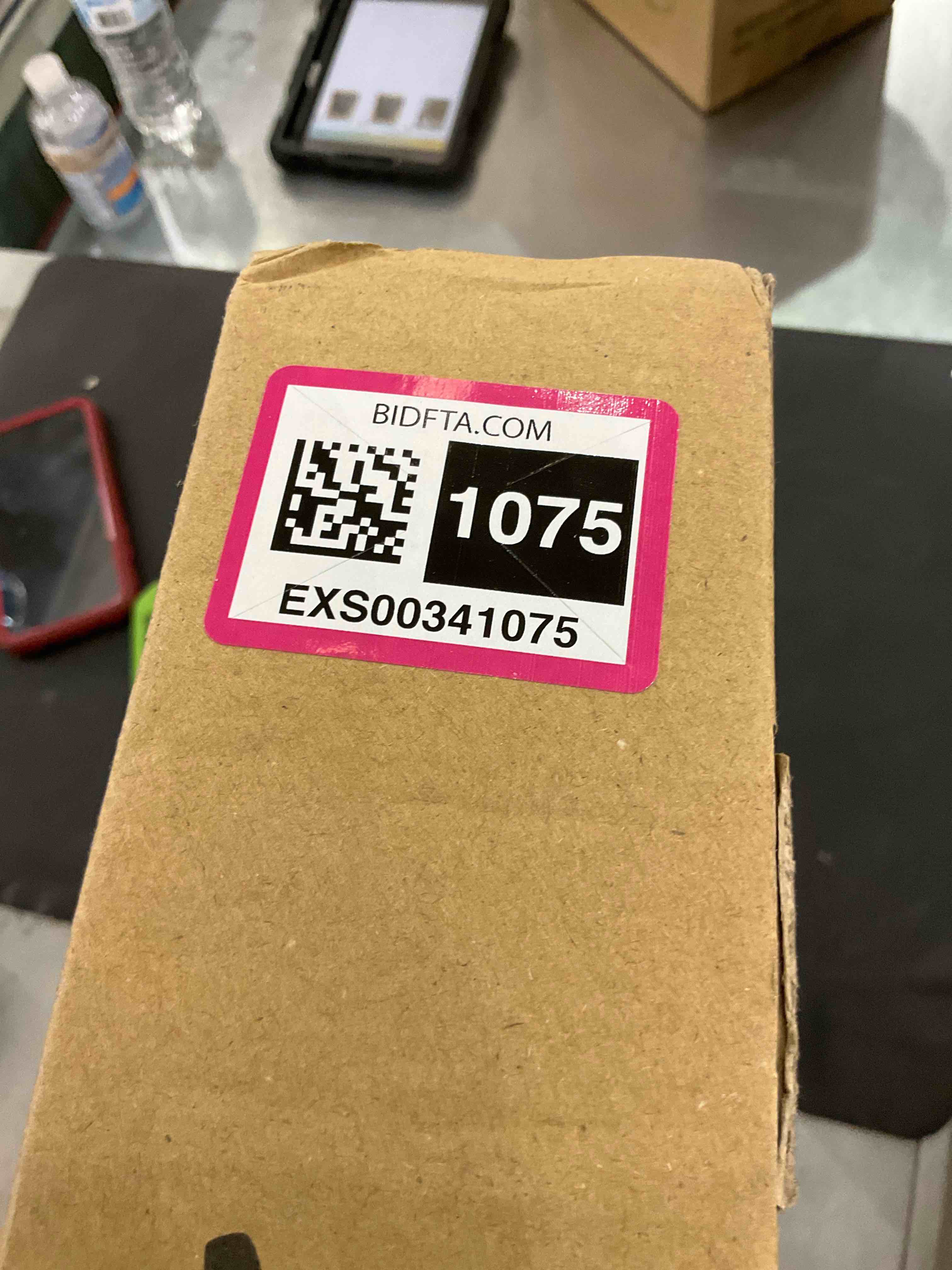 https://s3.amazonaws.com/lotting-images-prod/bidfta/EXS00341075_1706627716598.jpeg