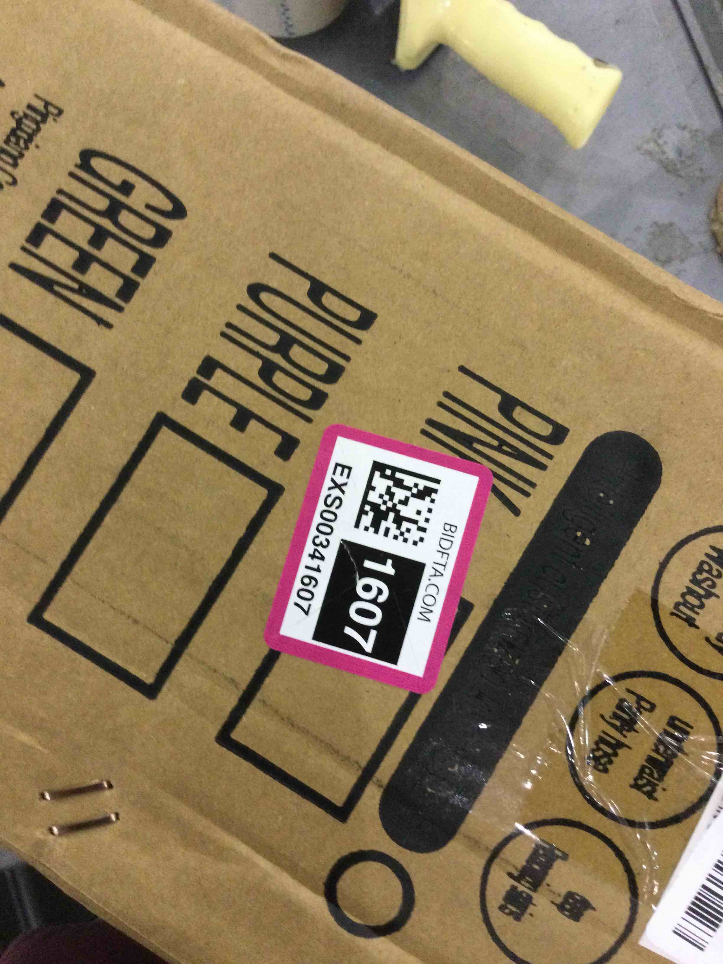 https://s3.amazonaws.com/lotting-images-prod/bidfta/EXS00341607_1693230079056.jpeg