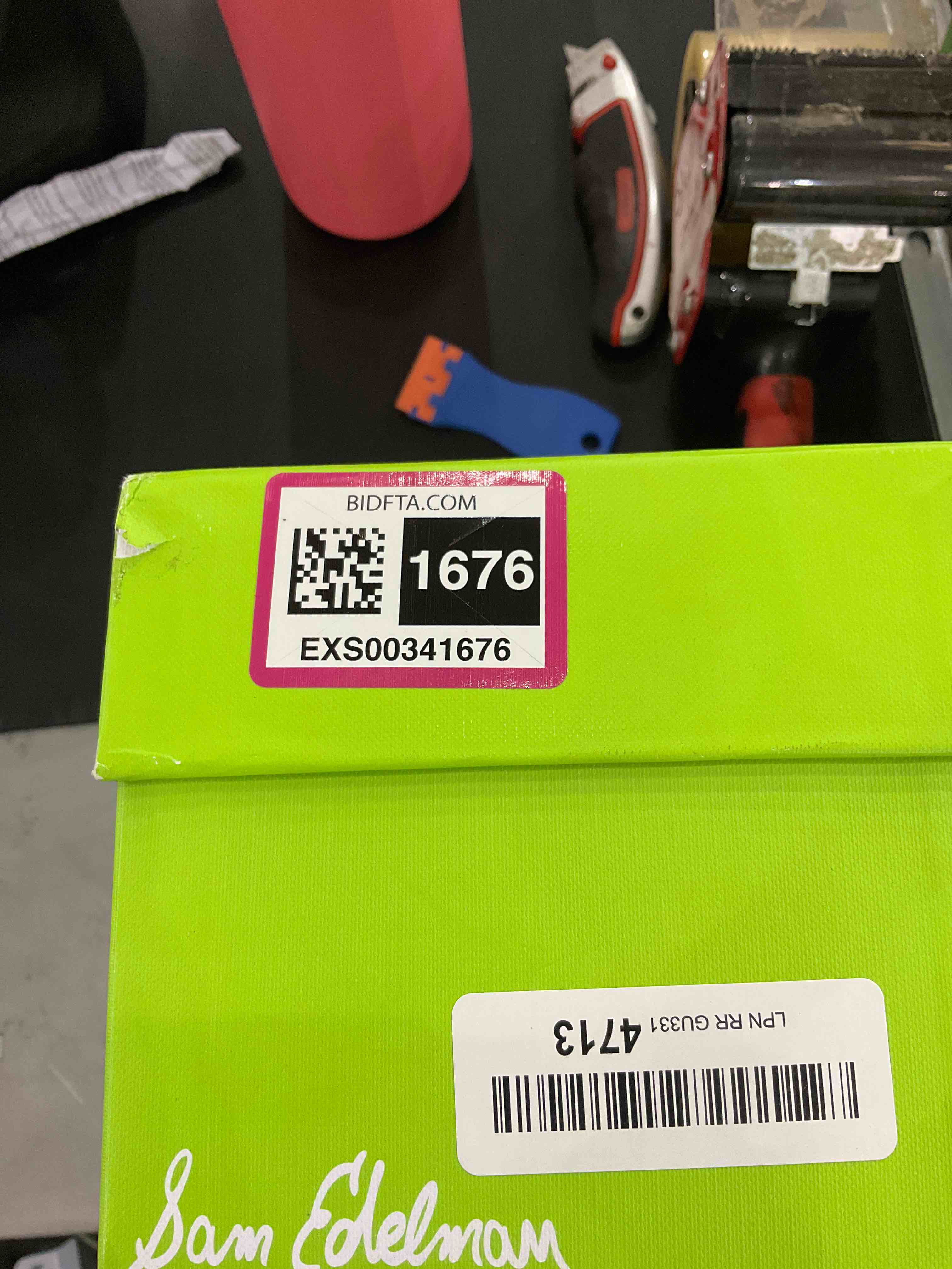 https://s3.amazonaws.com/lotting-images-prod/bidfta/EXS00341676_1693311831515.jpeg