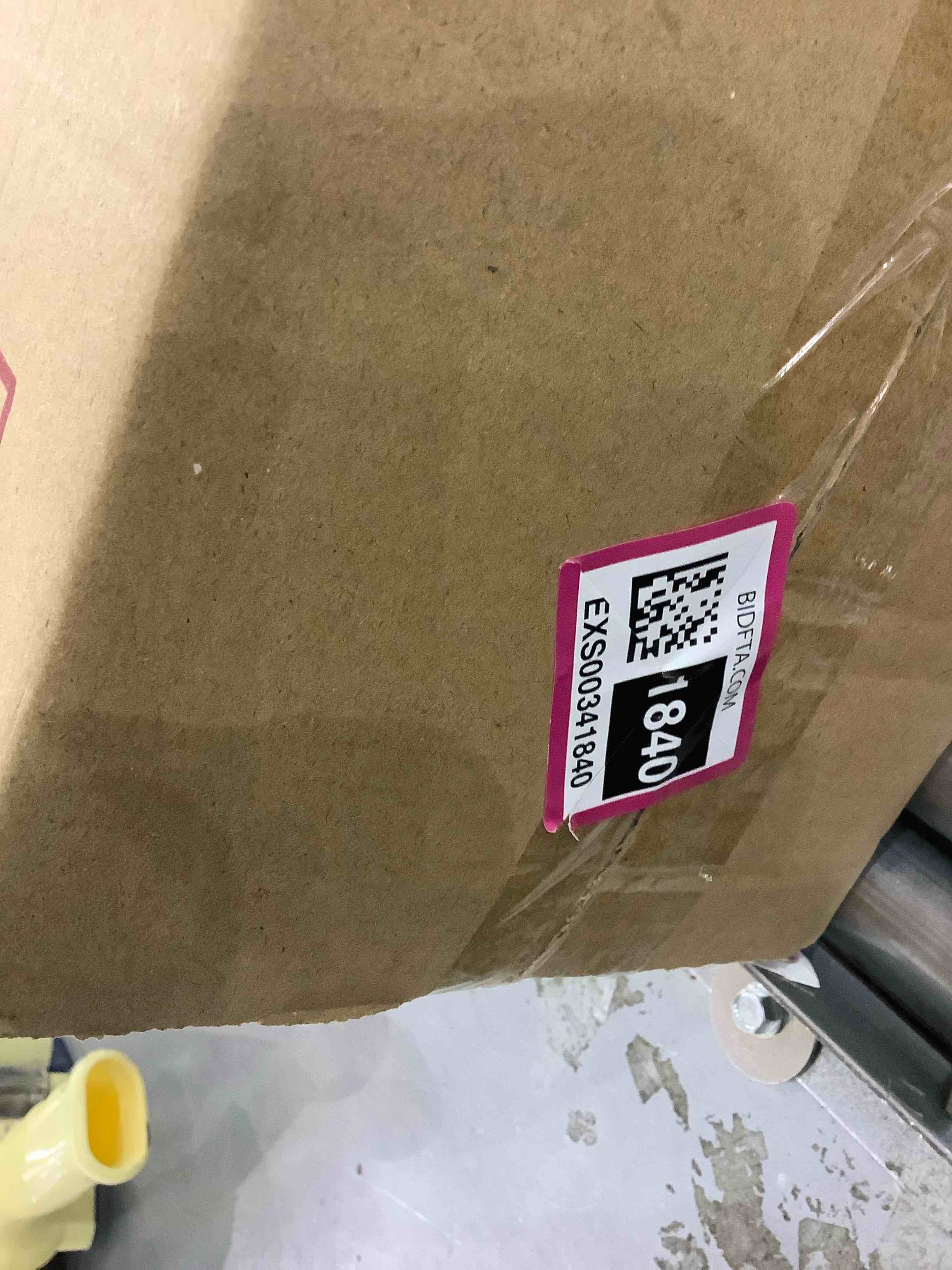https://s3.amazonaws.com/lotting-images-prod/bidfta/EXS00341840_1695212876102.jpeg