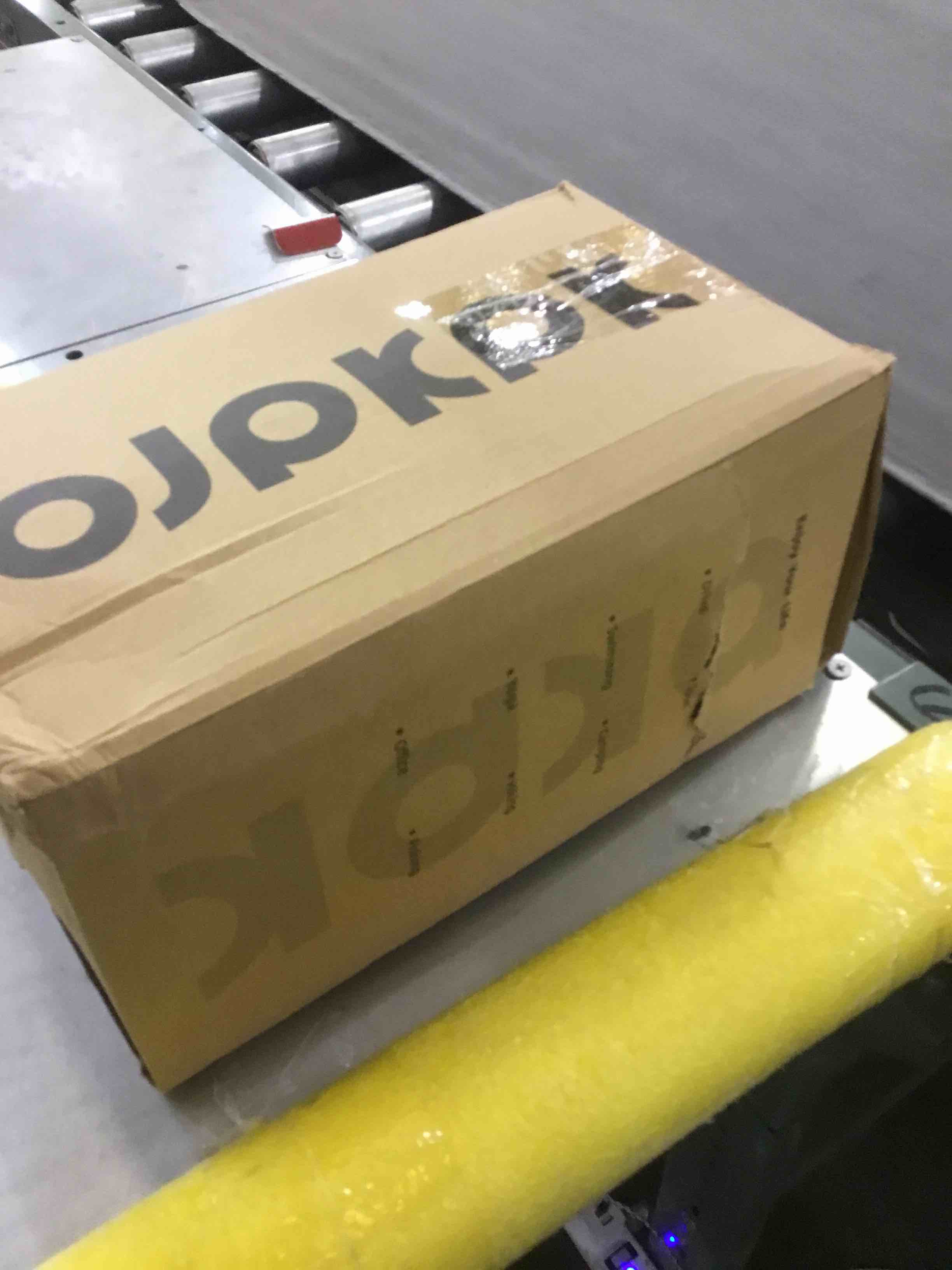 https://s3.amazonaws.com/lotting-images-prod/bidfta/EXS00342102_1690989000900.jpeg