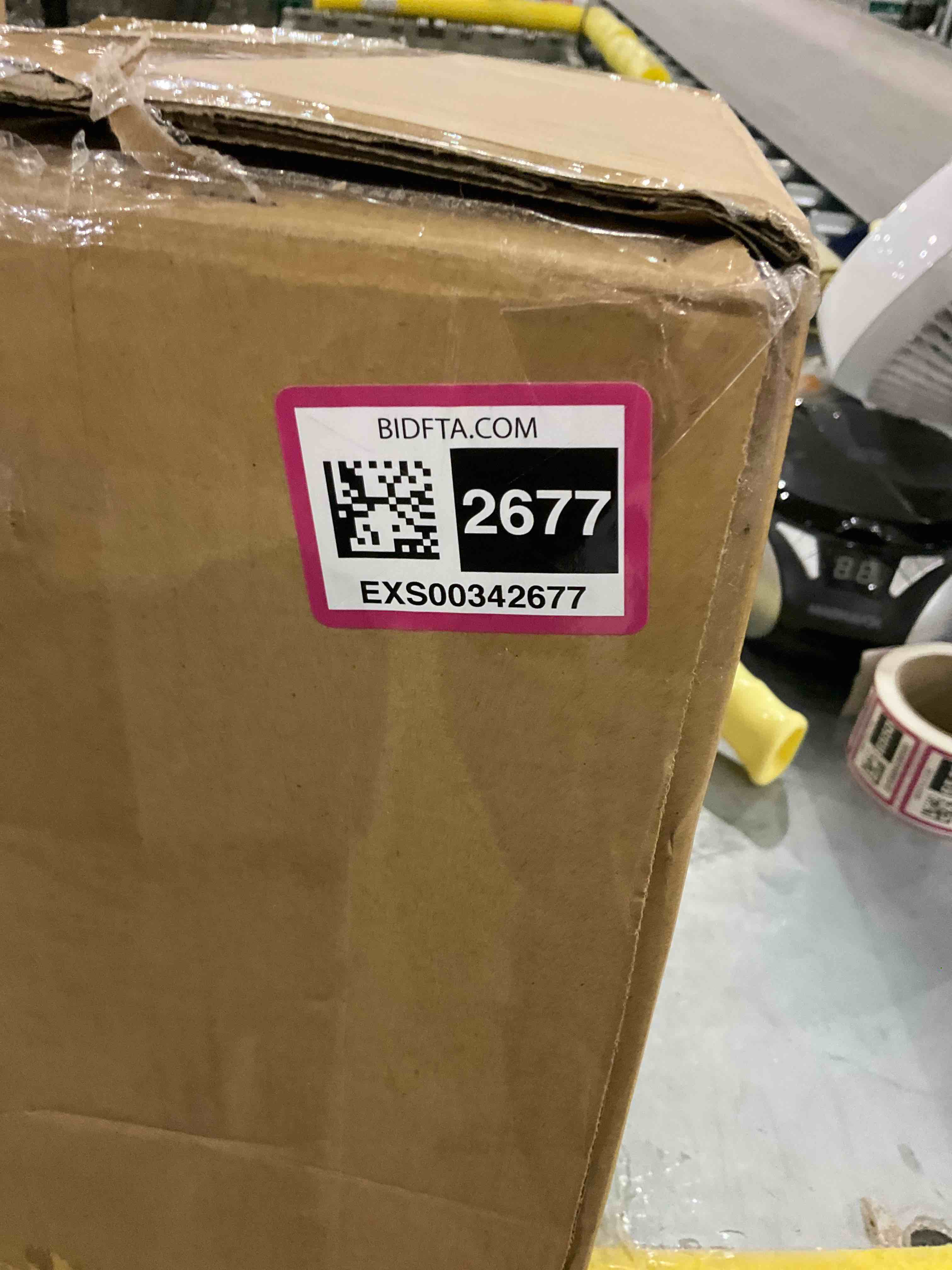 https://s3.amazonaws.com/lotting-images-prod/bidfta/EXS00342677_1692962375758.jpeg