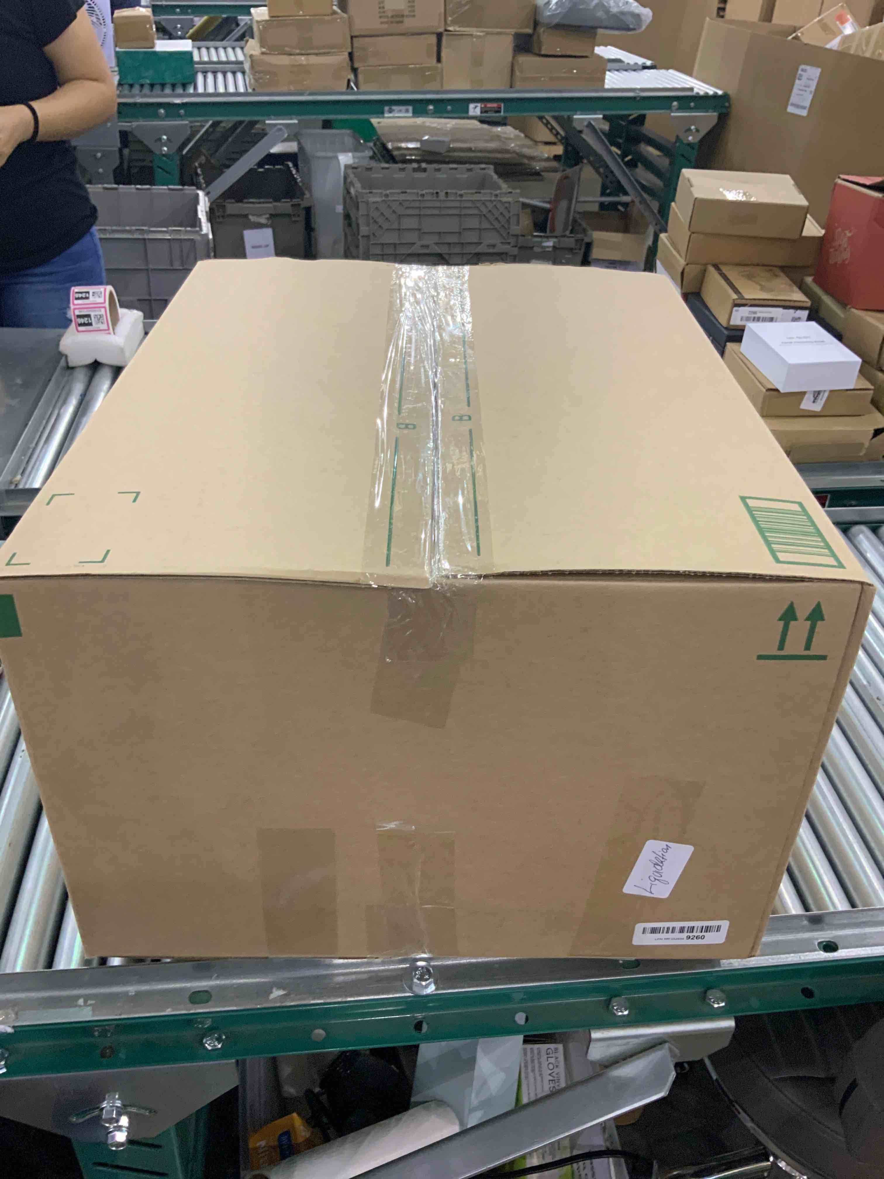 https://s3.amazonaws.com/lotting-images-prod/bidfta/EXS00342807_1692965596521.jpeg