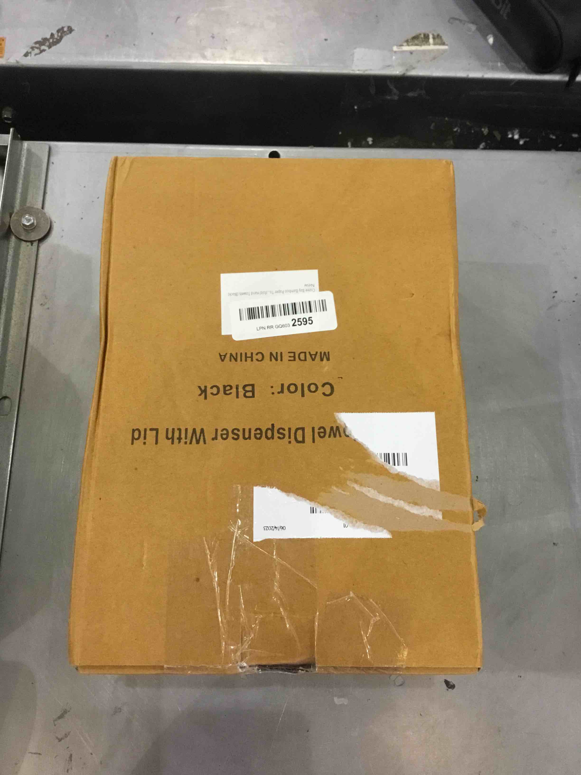 https://s3.amazonaws.com/lotting-images-prod/bidfta/EXS00344232_1690374497355.jpeg