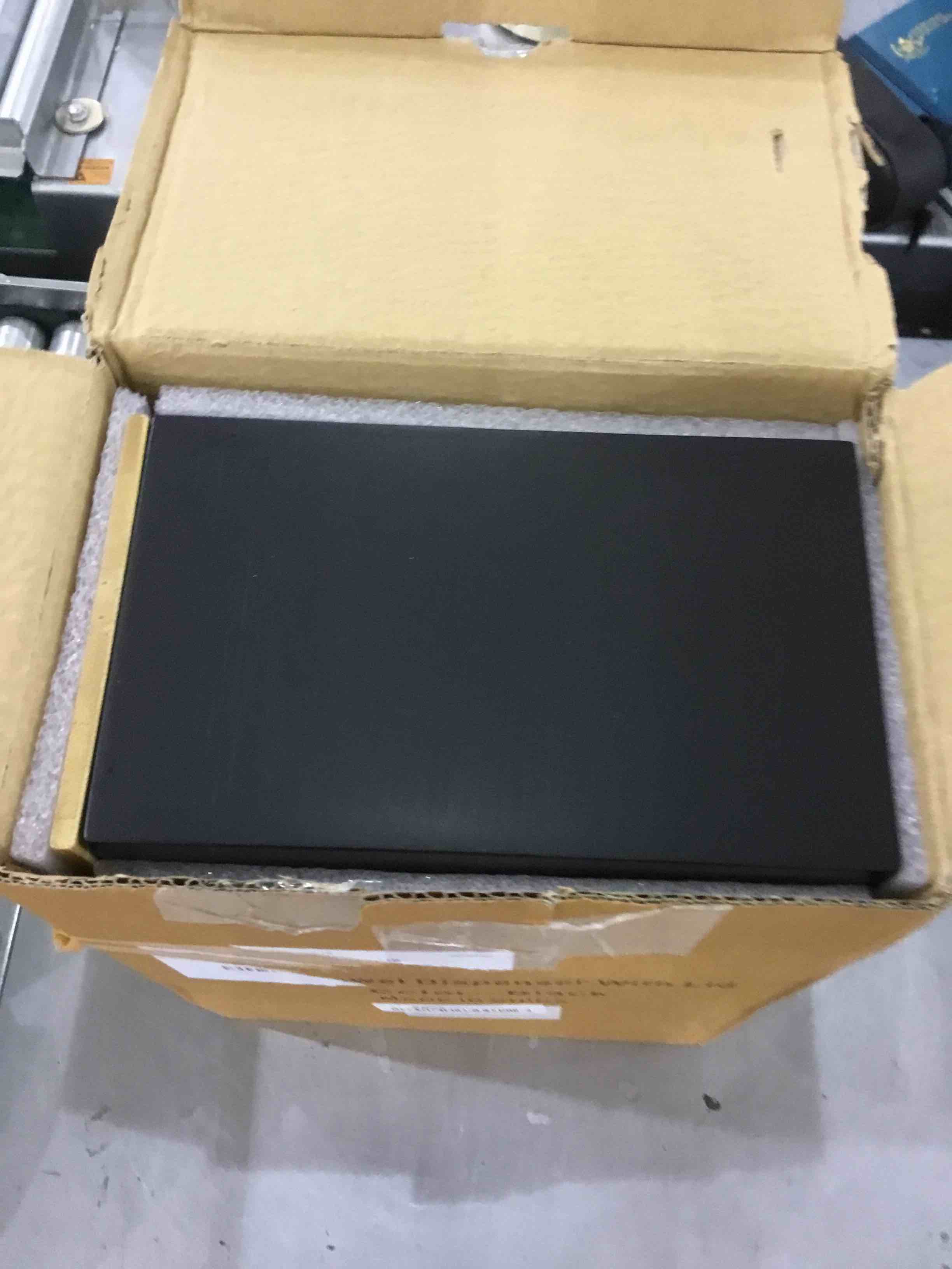 https://s3.amazonaws.com/lotting-images-prod/bidfta/EXS00344232_1690374523906.jpeg