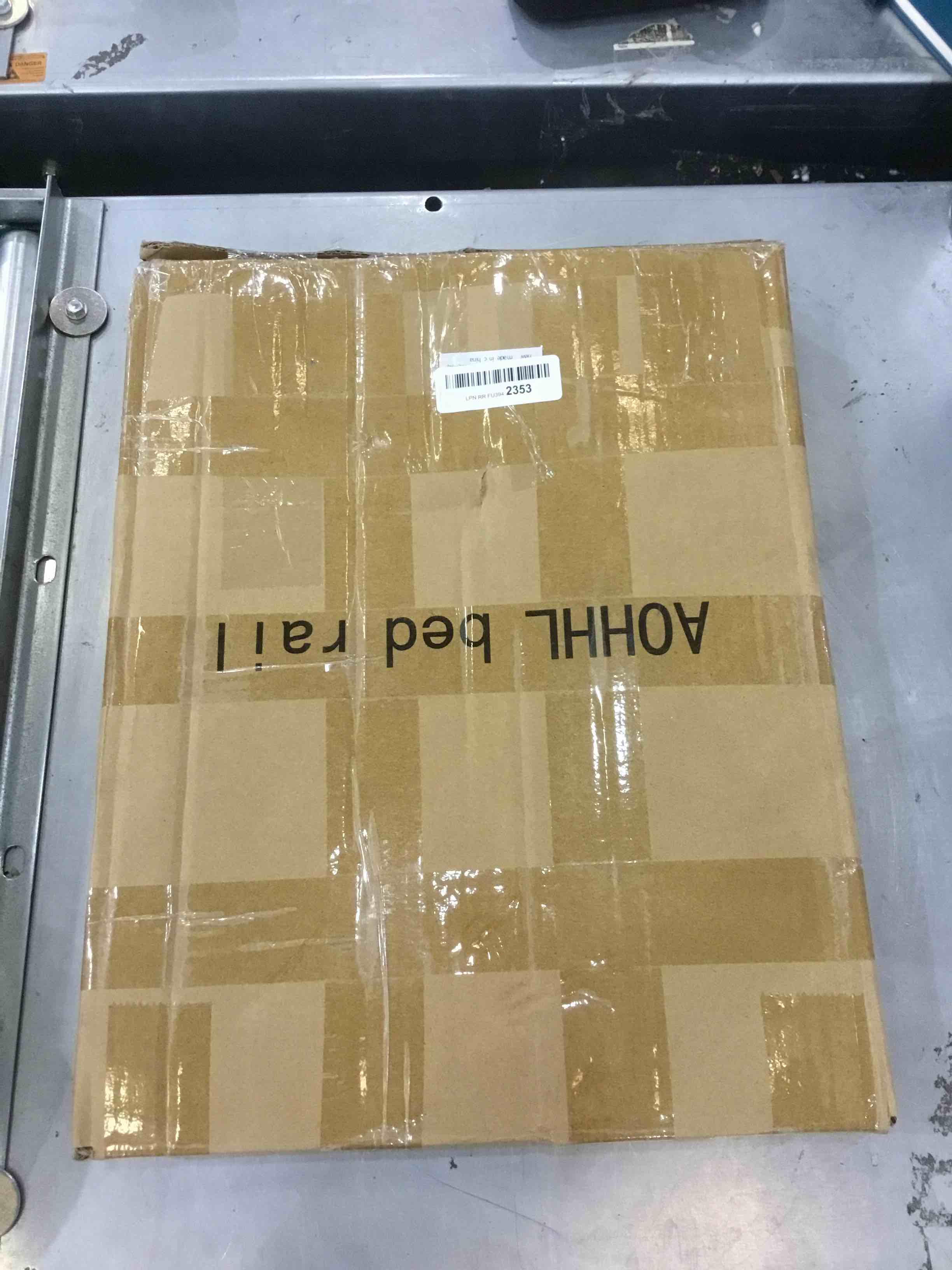 https://s3.amazonaws.com/lotting-images-prod/bidfta/EXS00344379_1690393890868.jpeg