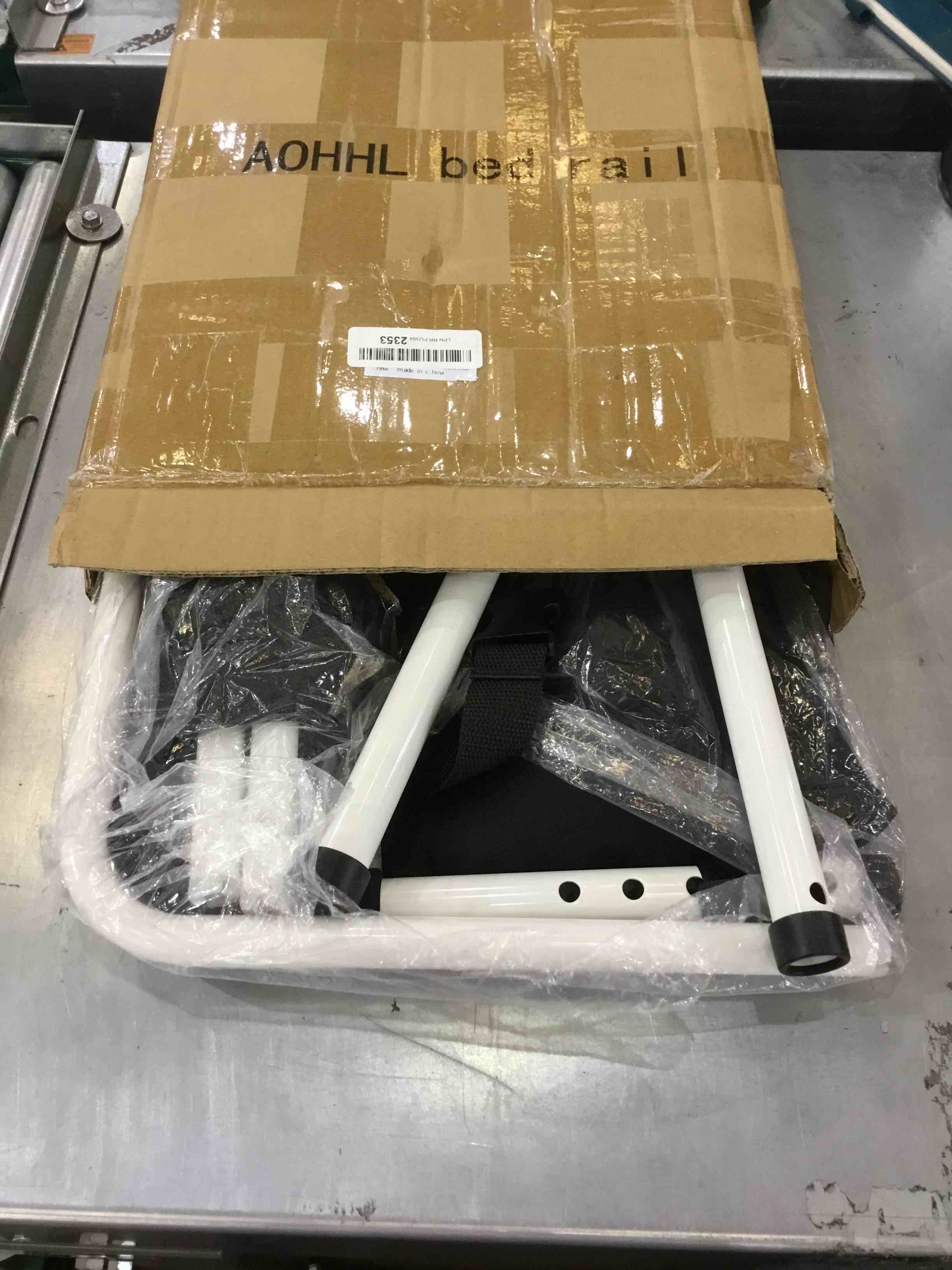https://s3.amazonaws.com/lotting-images-prod/bidfta/EXS00344379_1690393909274.jpeg