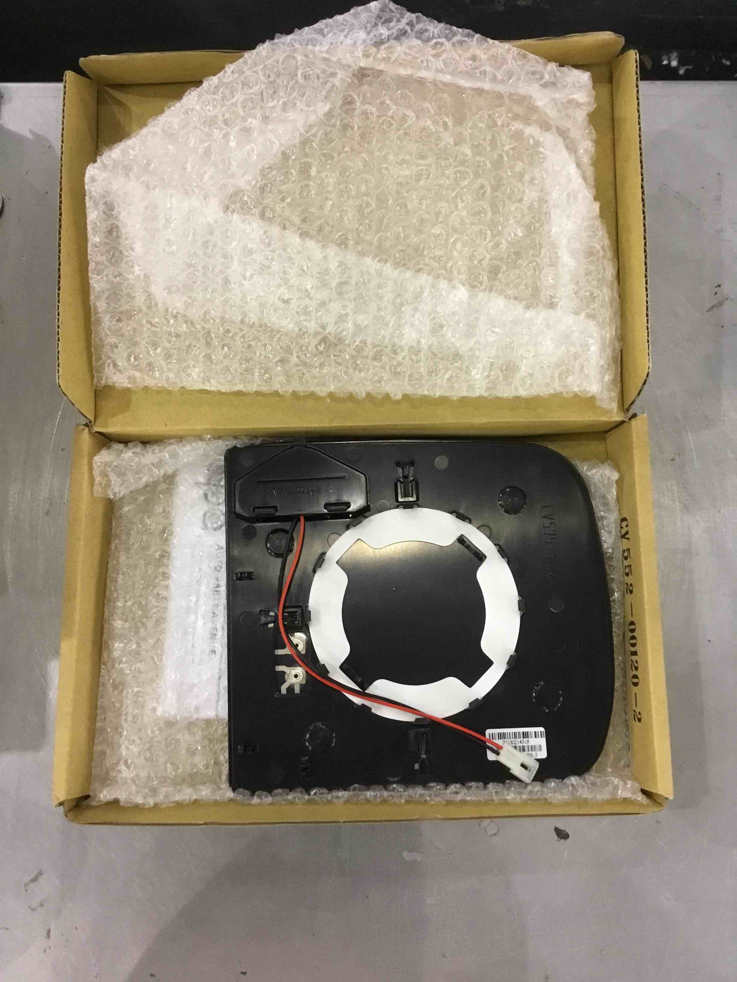https://s3.amazonaws.com/lotting-images-prod/bidfta/EXS00344416_1690458566766.jpeg