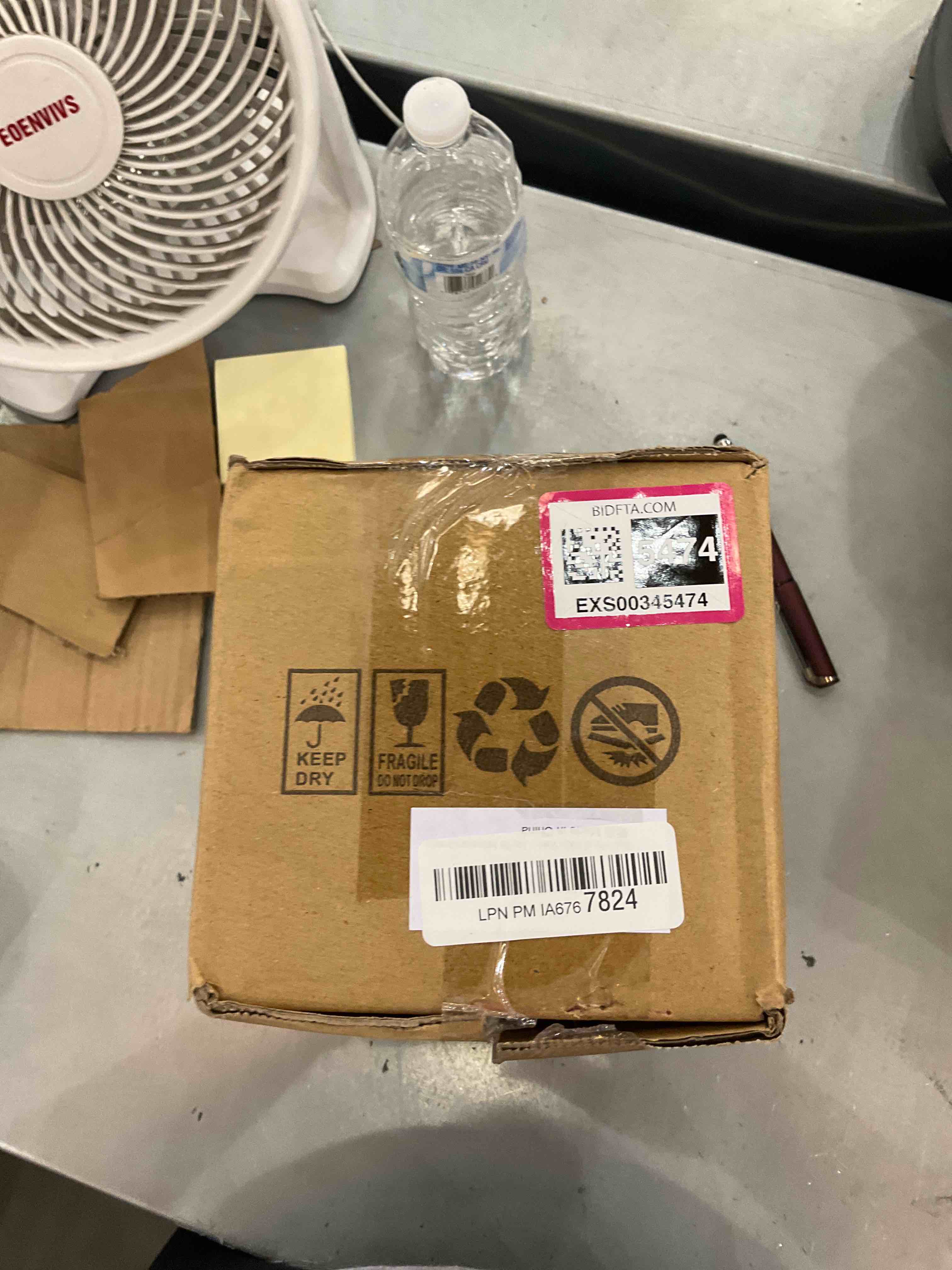 https://s3.amazonaws.com/lotting-images-prod/bidfta/EXS00345474_1690903013802.jpeg