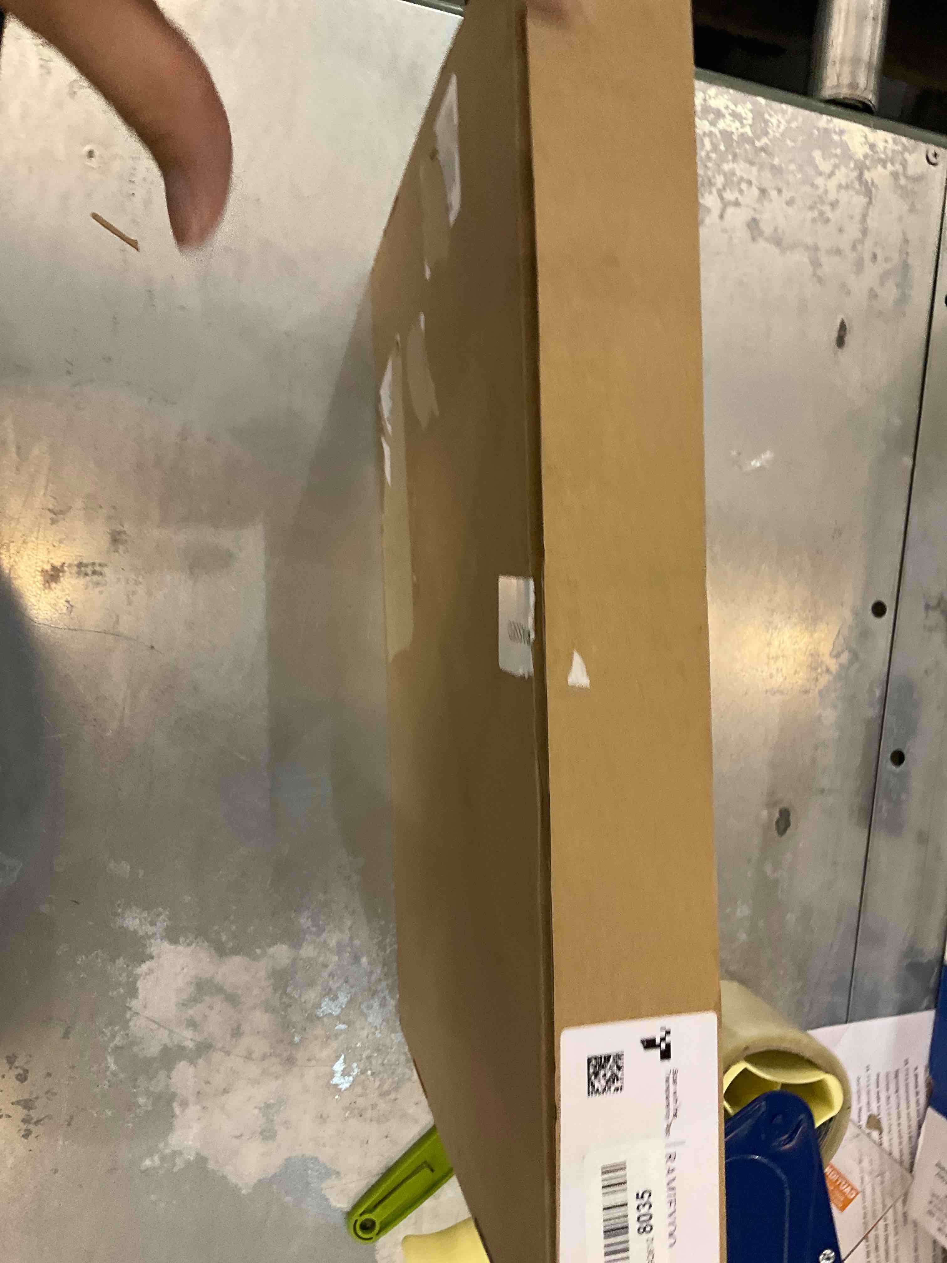 https://s3.amazonaws.com/lotting-images-prod/bidfta/EXS00345541_1690210739756.jpeg