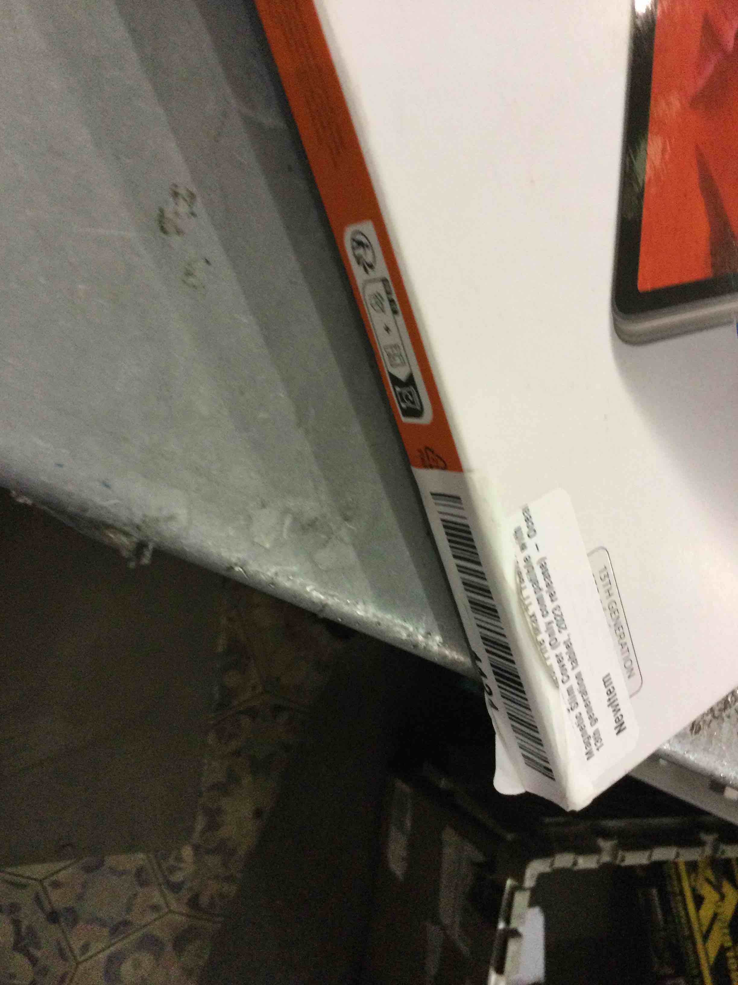 https://s3.amazonaws.com/lotting-images-prod/bidfta/EXS00346218_1693230254312.jpeg