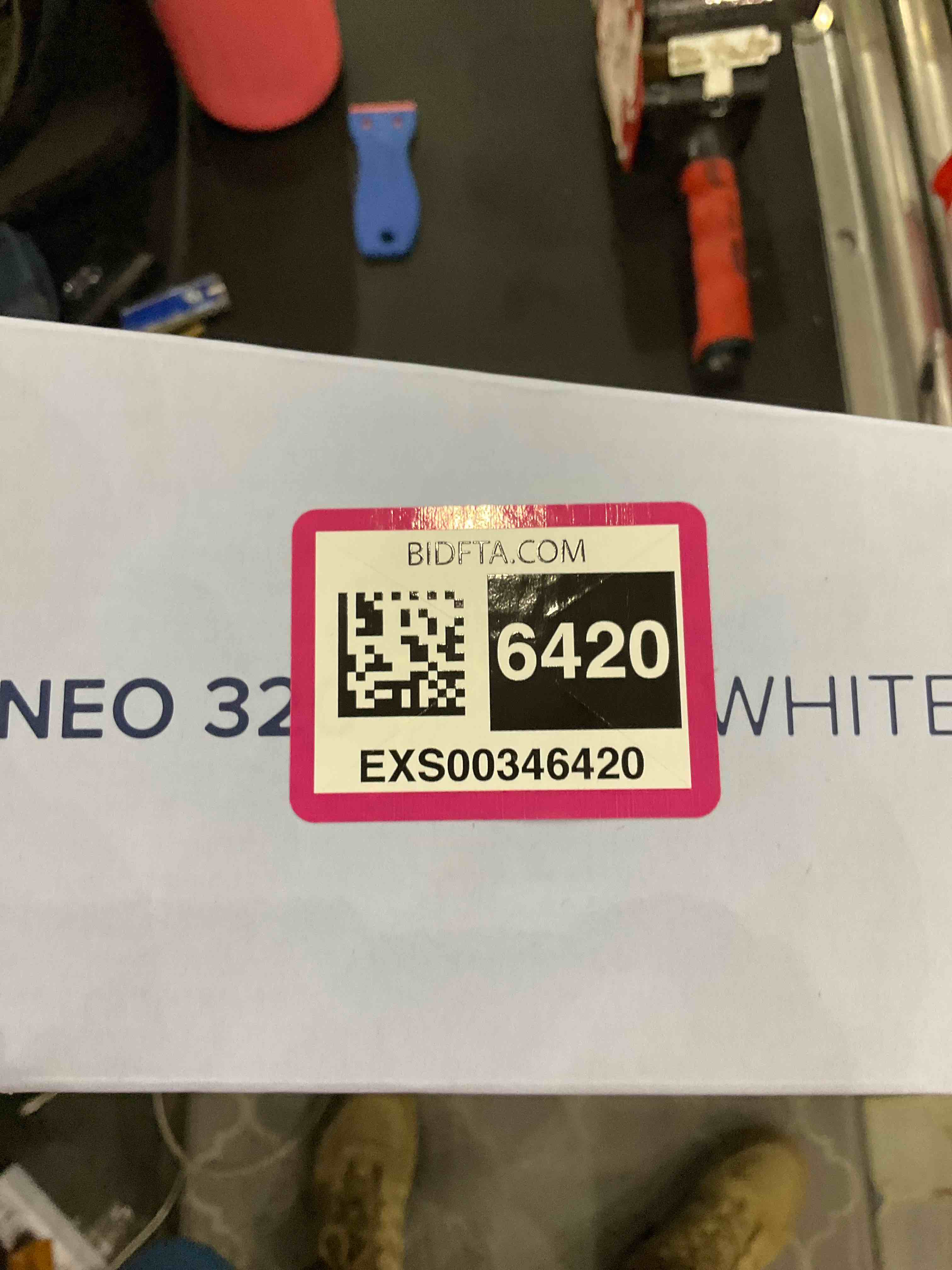 https://s3.amazonaws.com/lotting-images-prod/bidfta/EXS00346420_1693393886073.jpeg