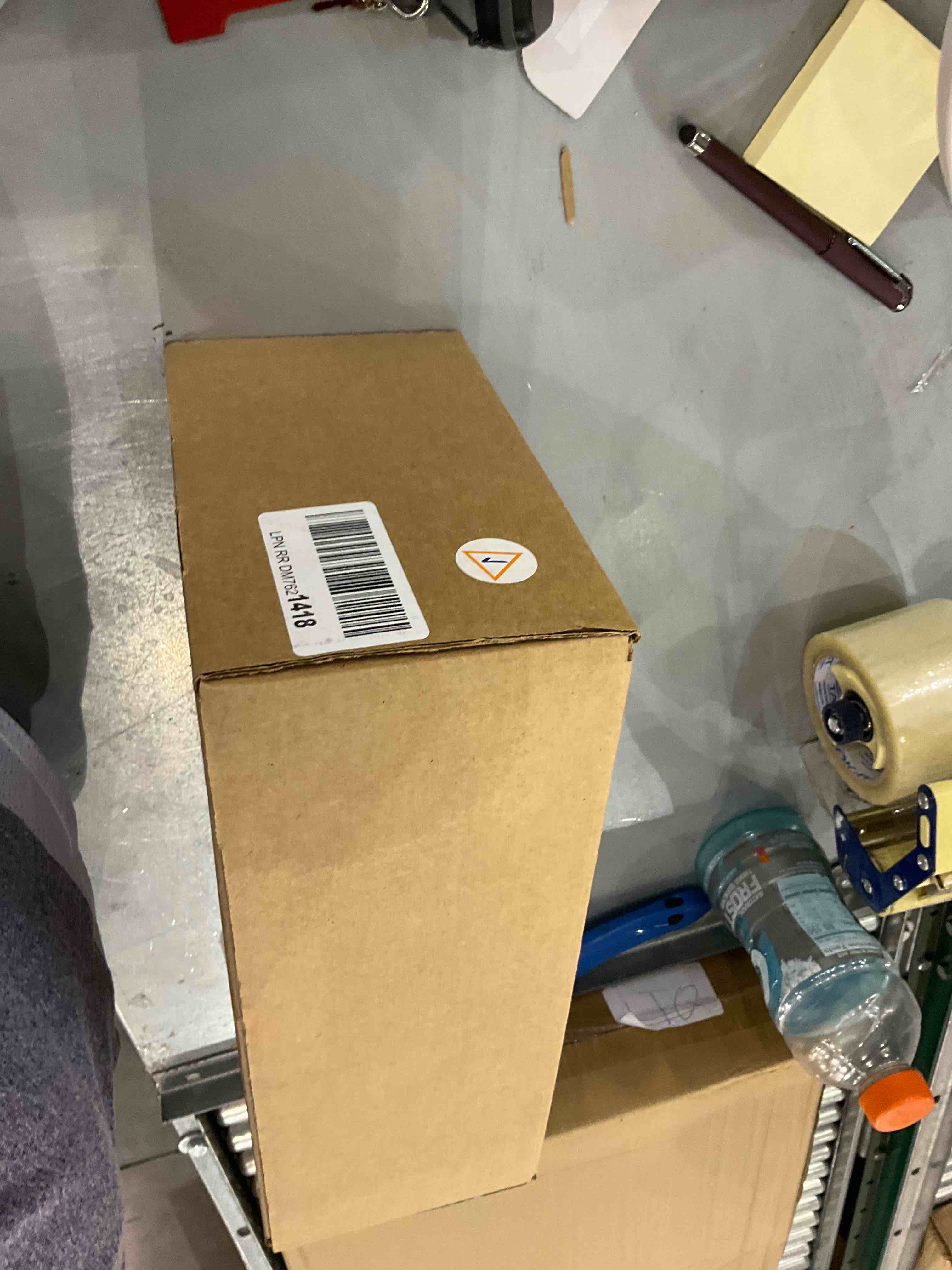 https://s3.amazonaws.com/lotting-images-prod/bidfta/EXS00346552_1690391214339.jpeg