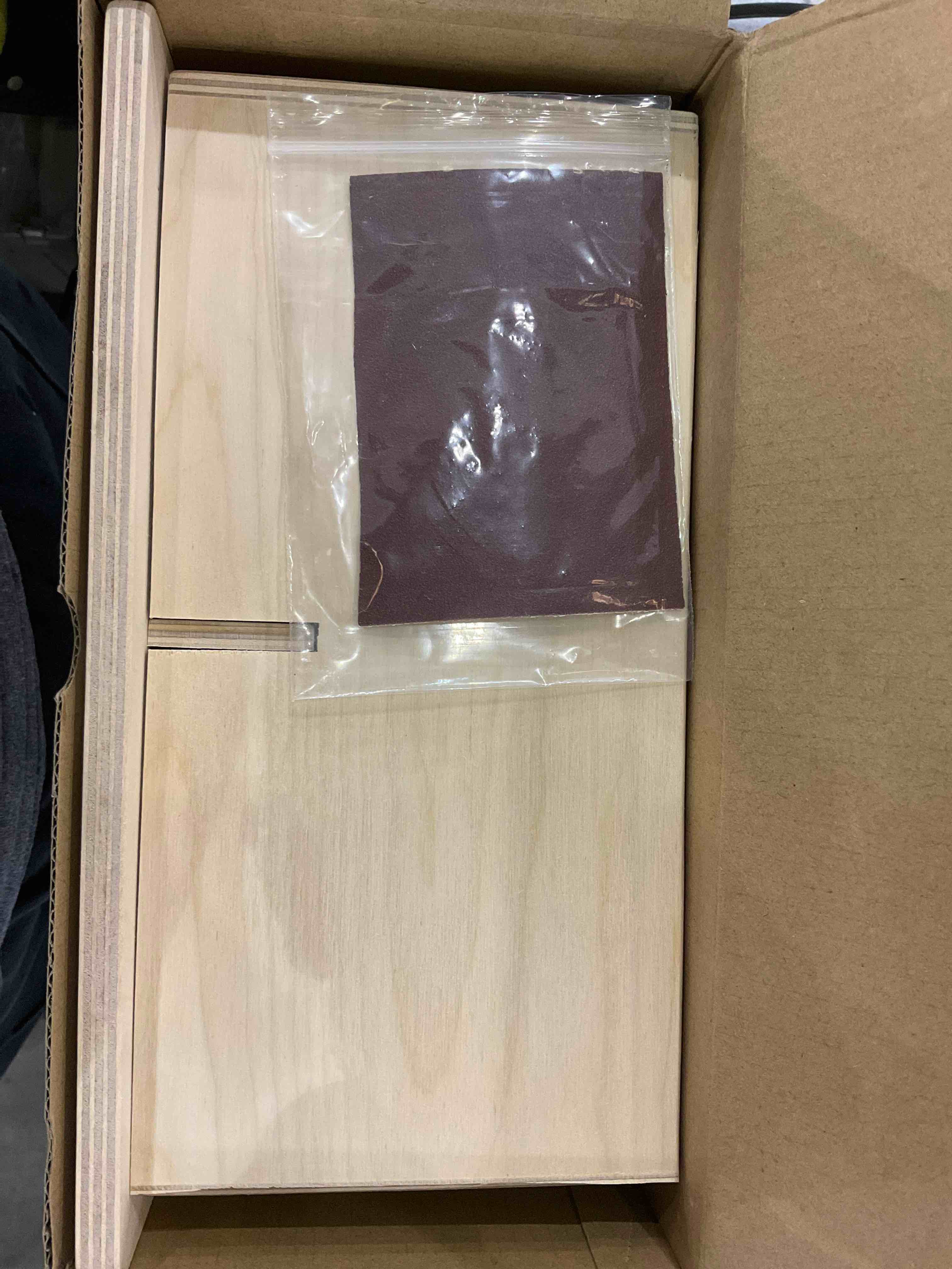 https://s3.amazonaws.com/lotting-images-prod/bidfta/EXS00347099_1690805825603.jpeg