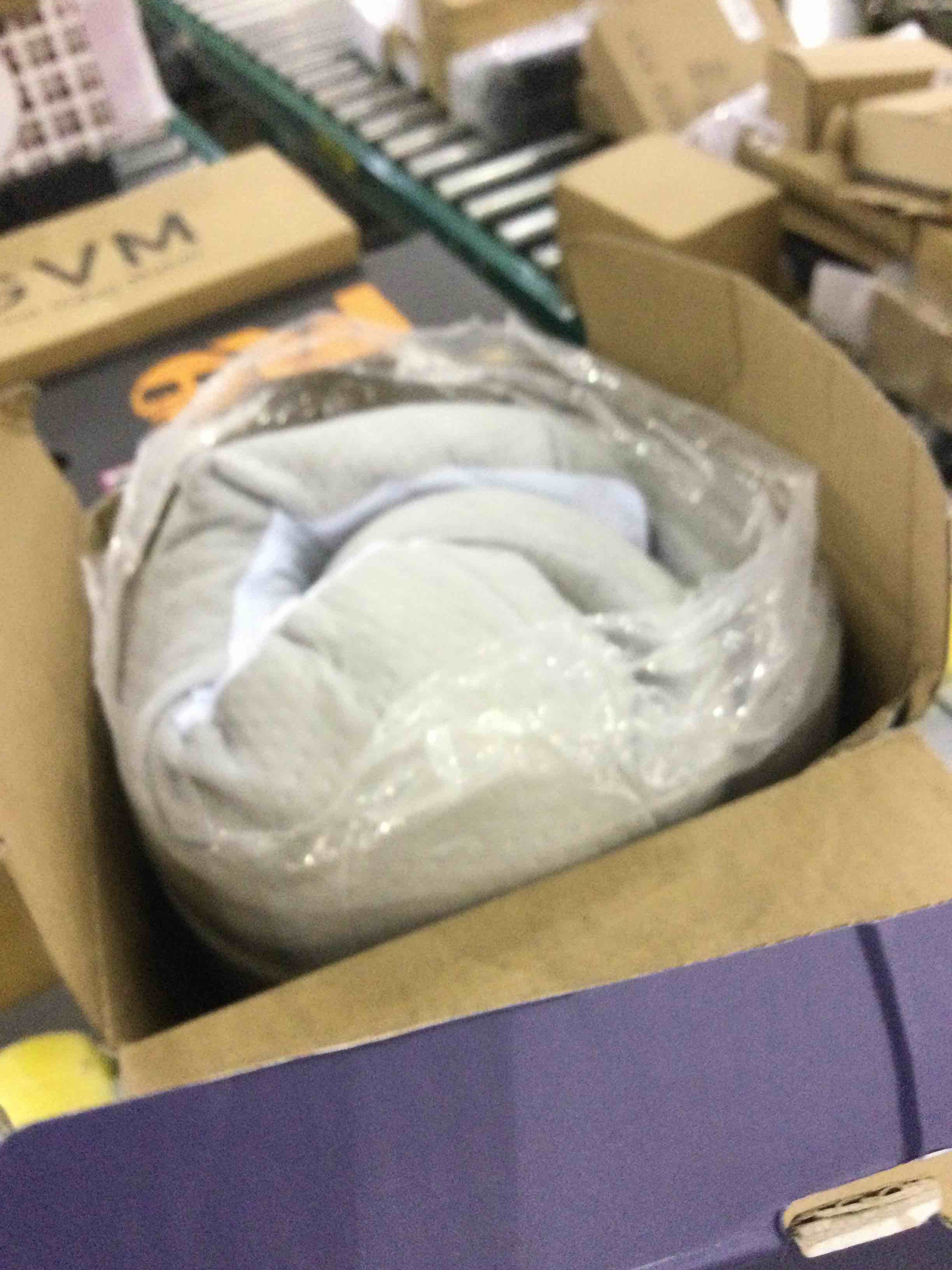 https://s3.amazonaws.com/lotting-images-prod/bidfta/EXS00347590_1694520621107.jpeg