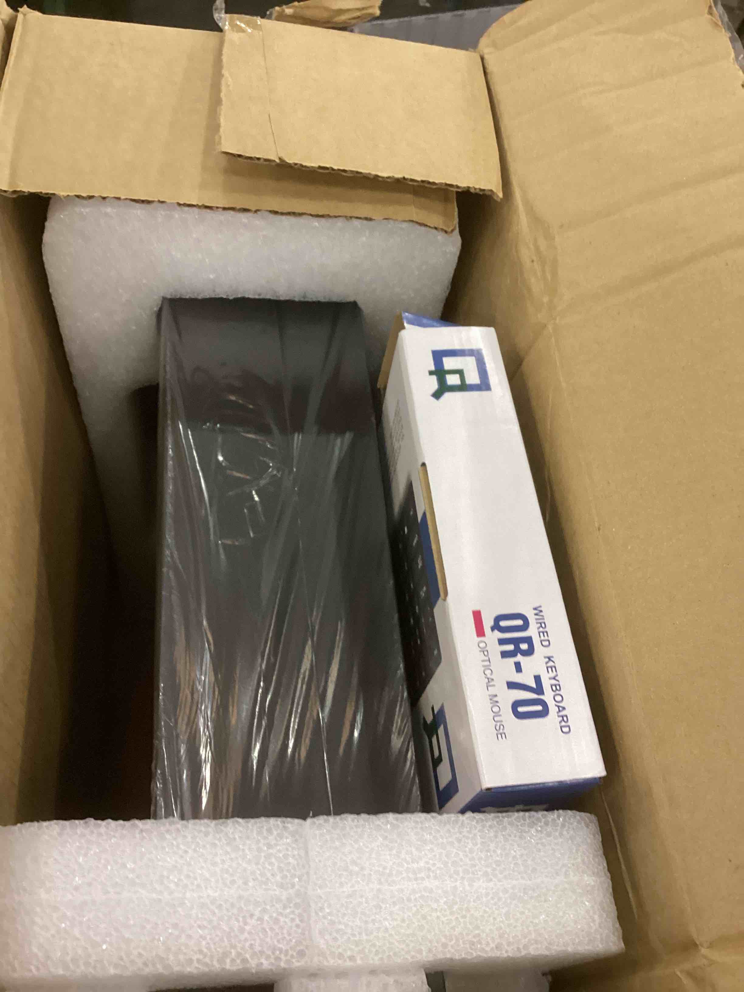 https://s3.amazonaws.com/lotting-images-prod/bidfta/EXS00347746_1691172780537.jpeg