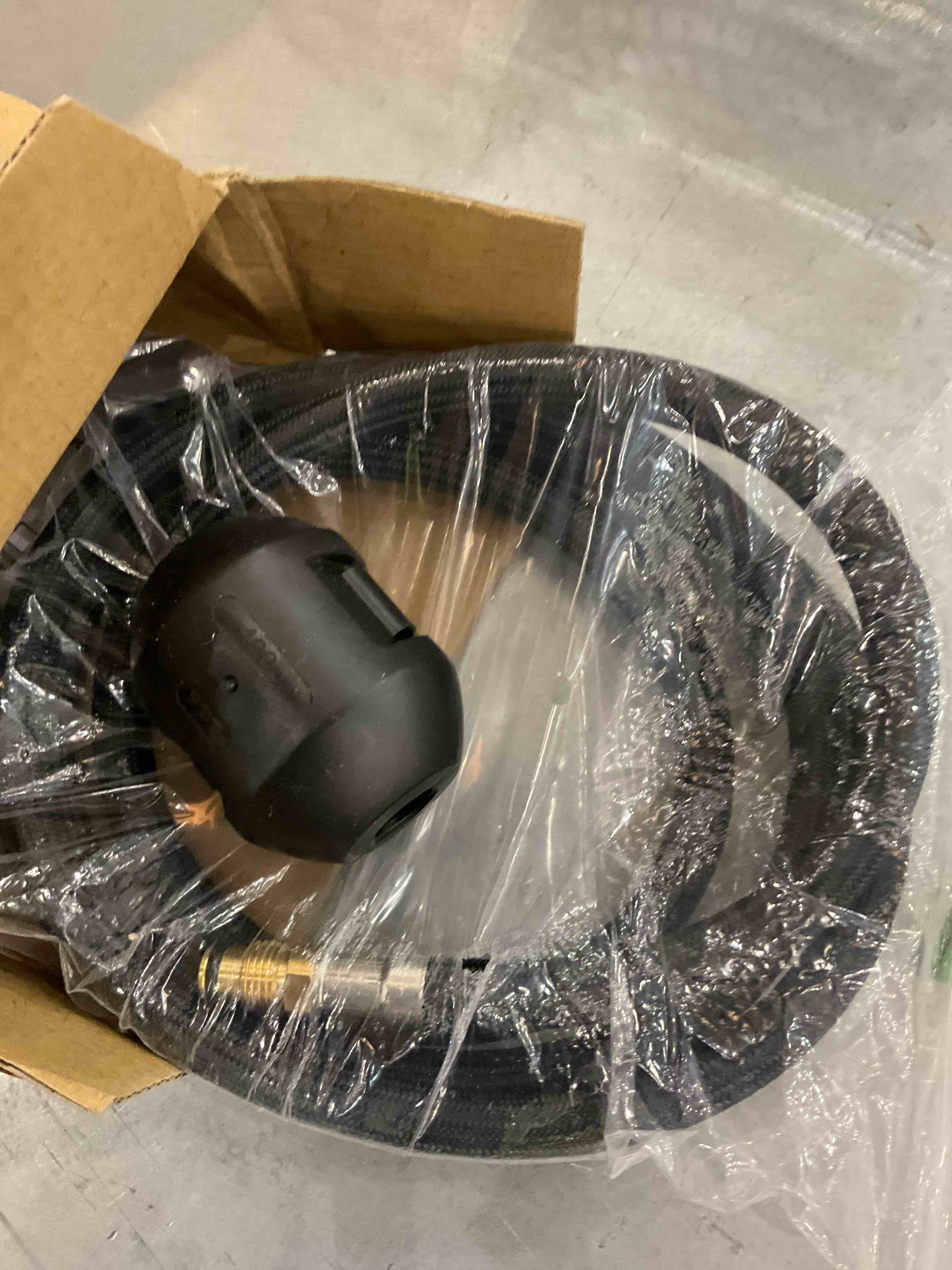 https://s3.amazonaws.com/lotting-images-prod/bidfta/EXS00348939_1690393801485.jpeg