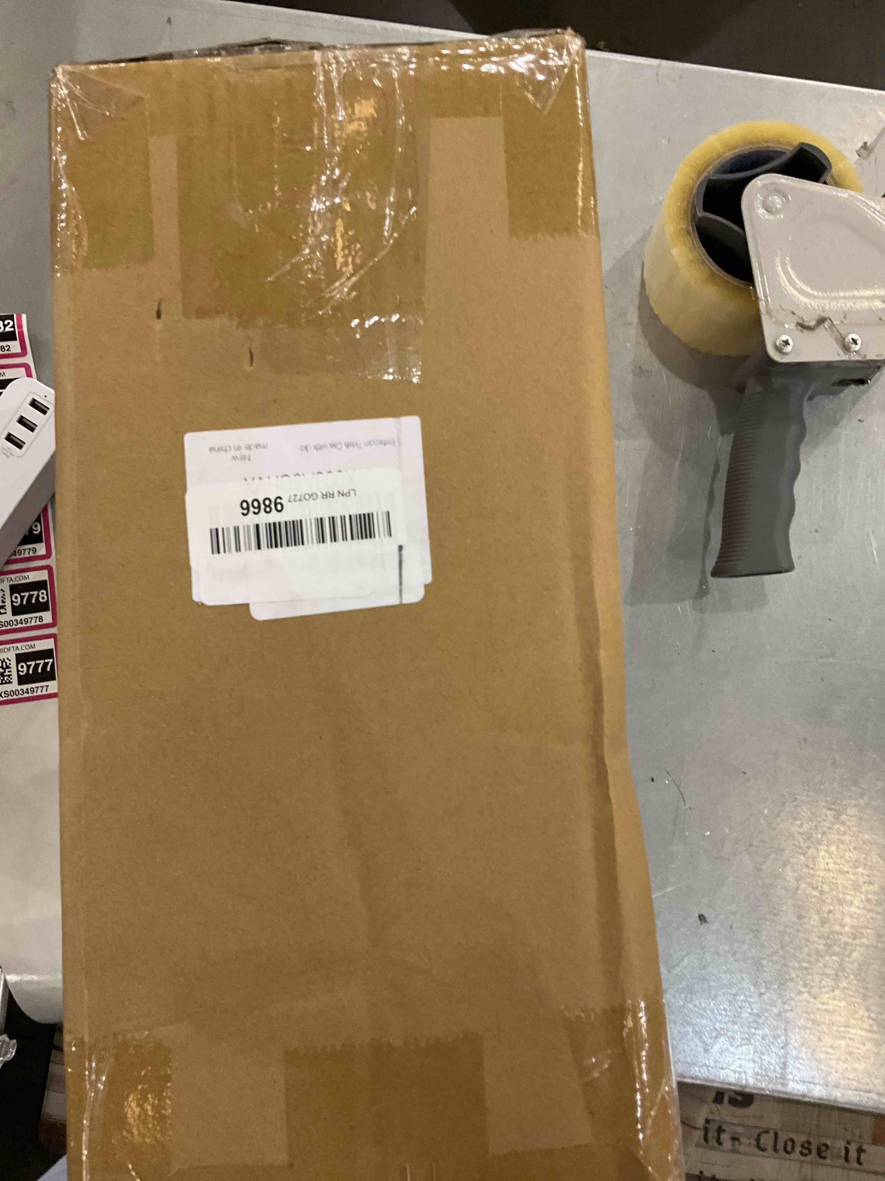 https://s3.amazonaws.com/lotting-images-prod/bidfta/EXS00349777_1691768578574.jpeg