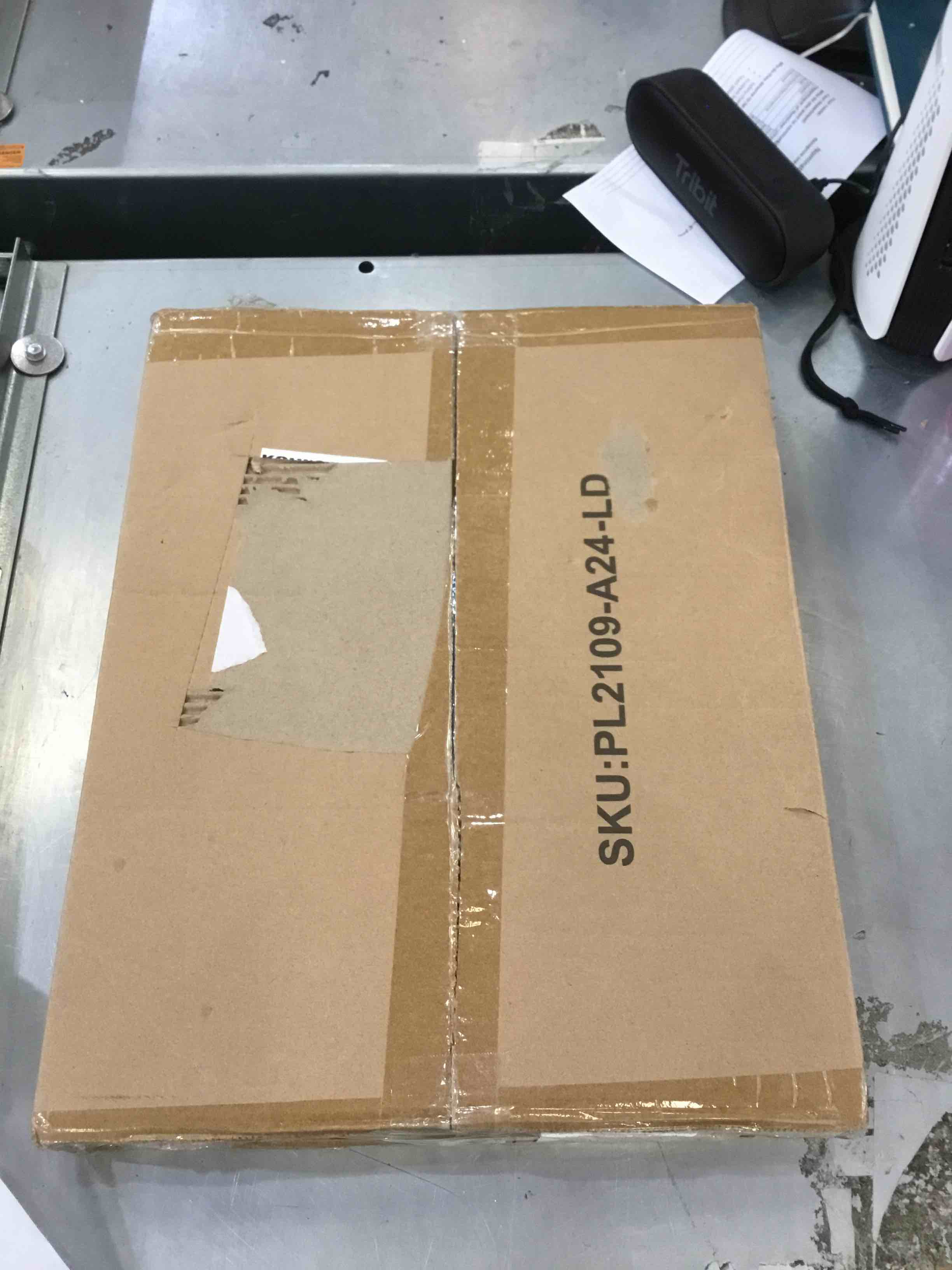 https://s3.amazonaws.com/lotting-images-prod/bidfta/EXS00350255_1689791040720.jpeg
