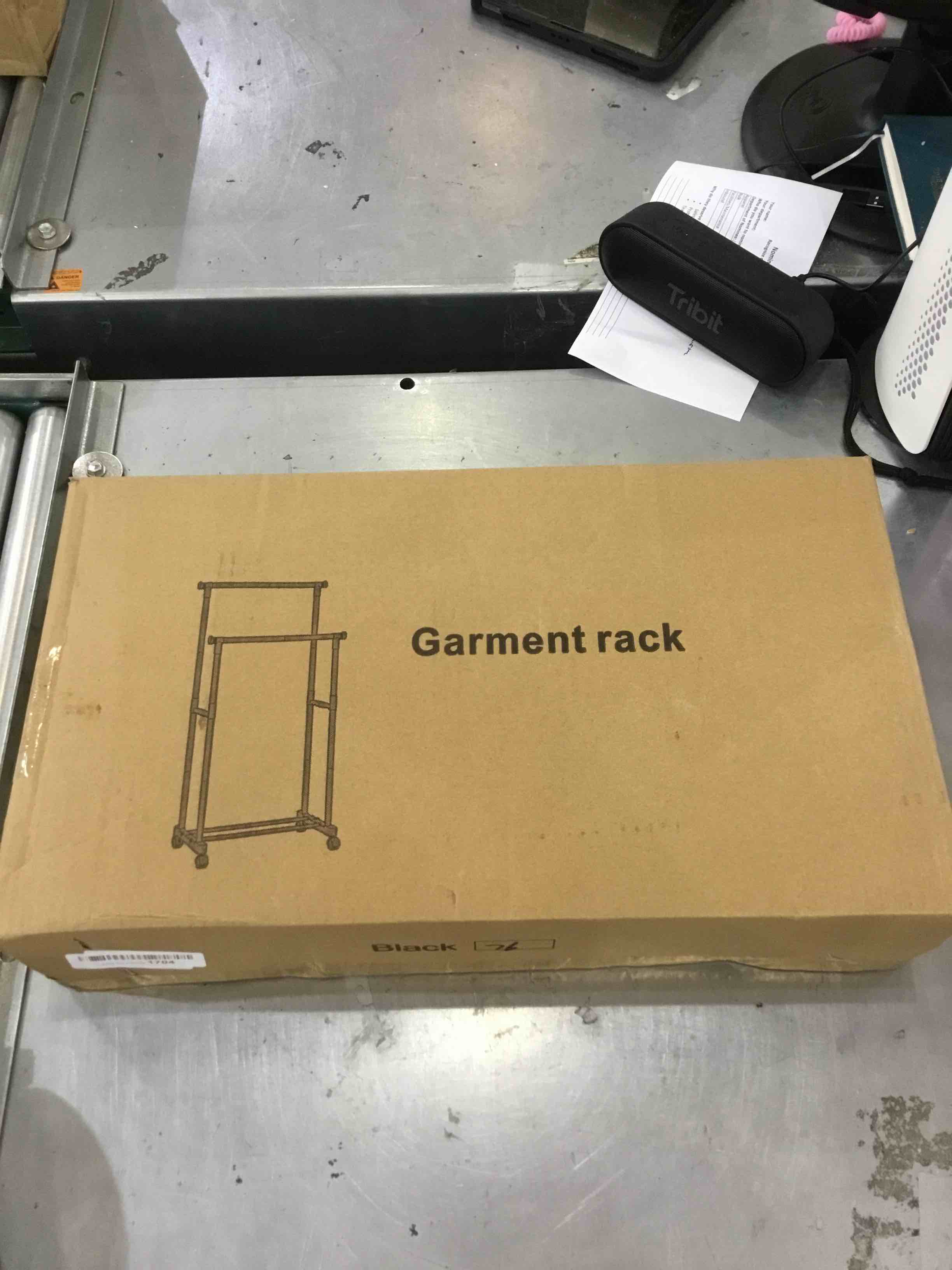 https://s3.amazonaws.com/lotting-images-prod/bidfta/EXS00350284_1689793346266.jpeg