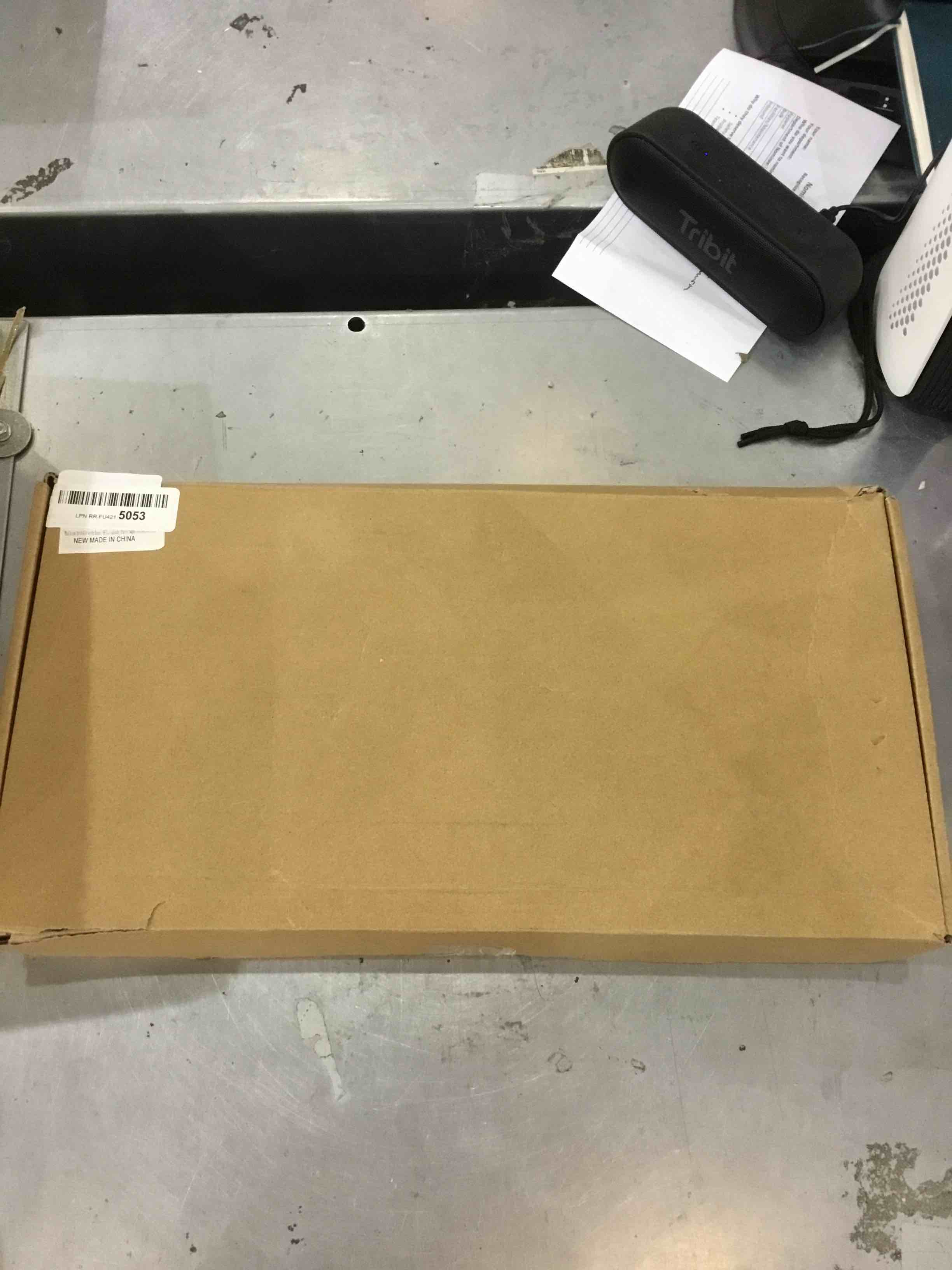 https://s3.amazonaws.com/lotting-images-prod/bidfta/EXS00350429_1689864695415.jpeg