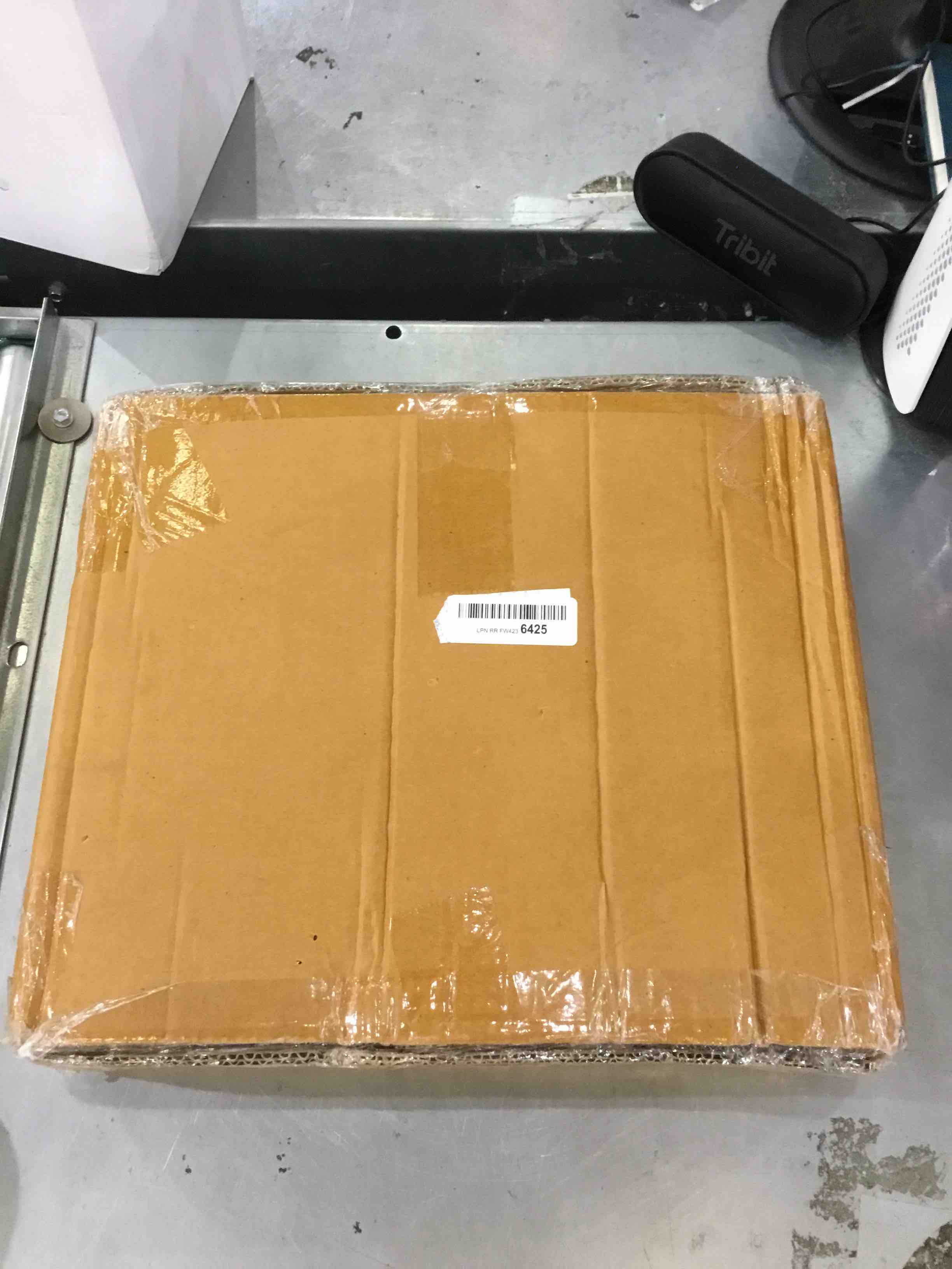 https://s3.amazonaws.com/lotting-images-prod/bidfta/EXS00350450_1689866199051.jpeg