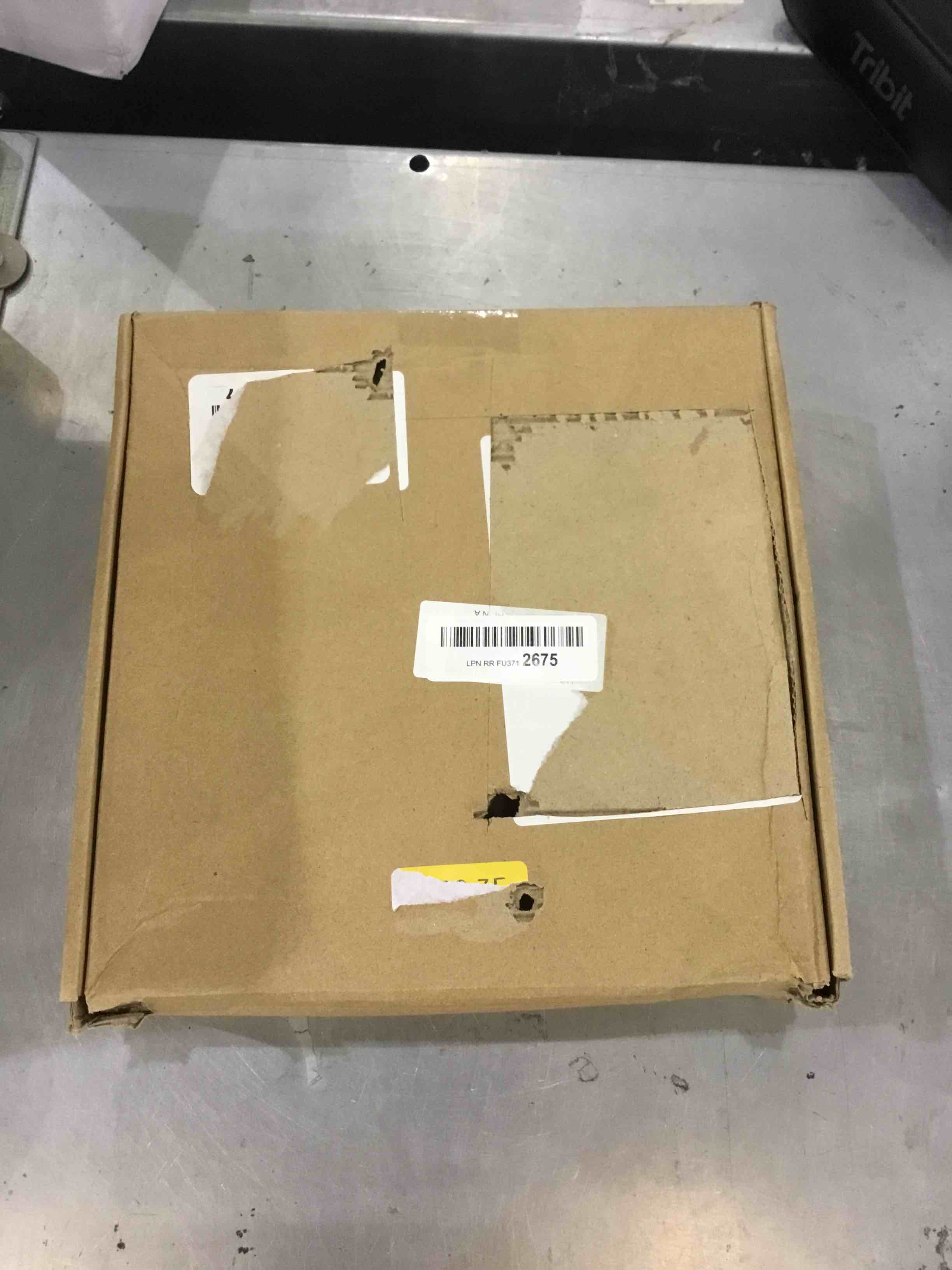 https://s3.amazonaws.com/lotting-images-prod/bidfta/EXS00350452_1689866393500.jpeg