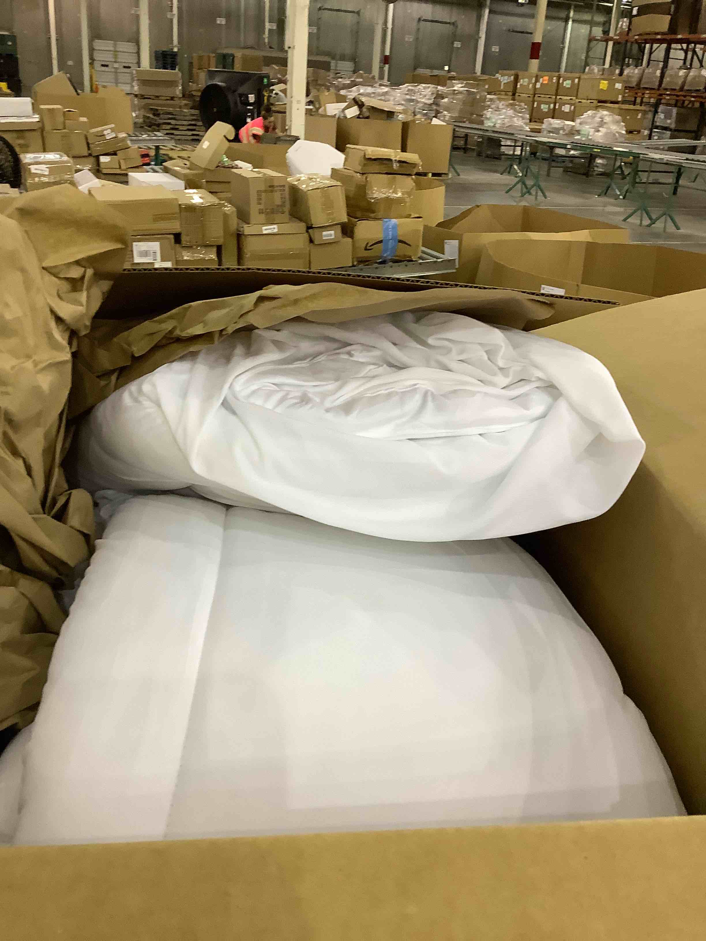 https://s3.amazonaws.com/lotting-images-prod/bidfta/EXS00350717_1691148685892.jpeg