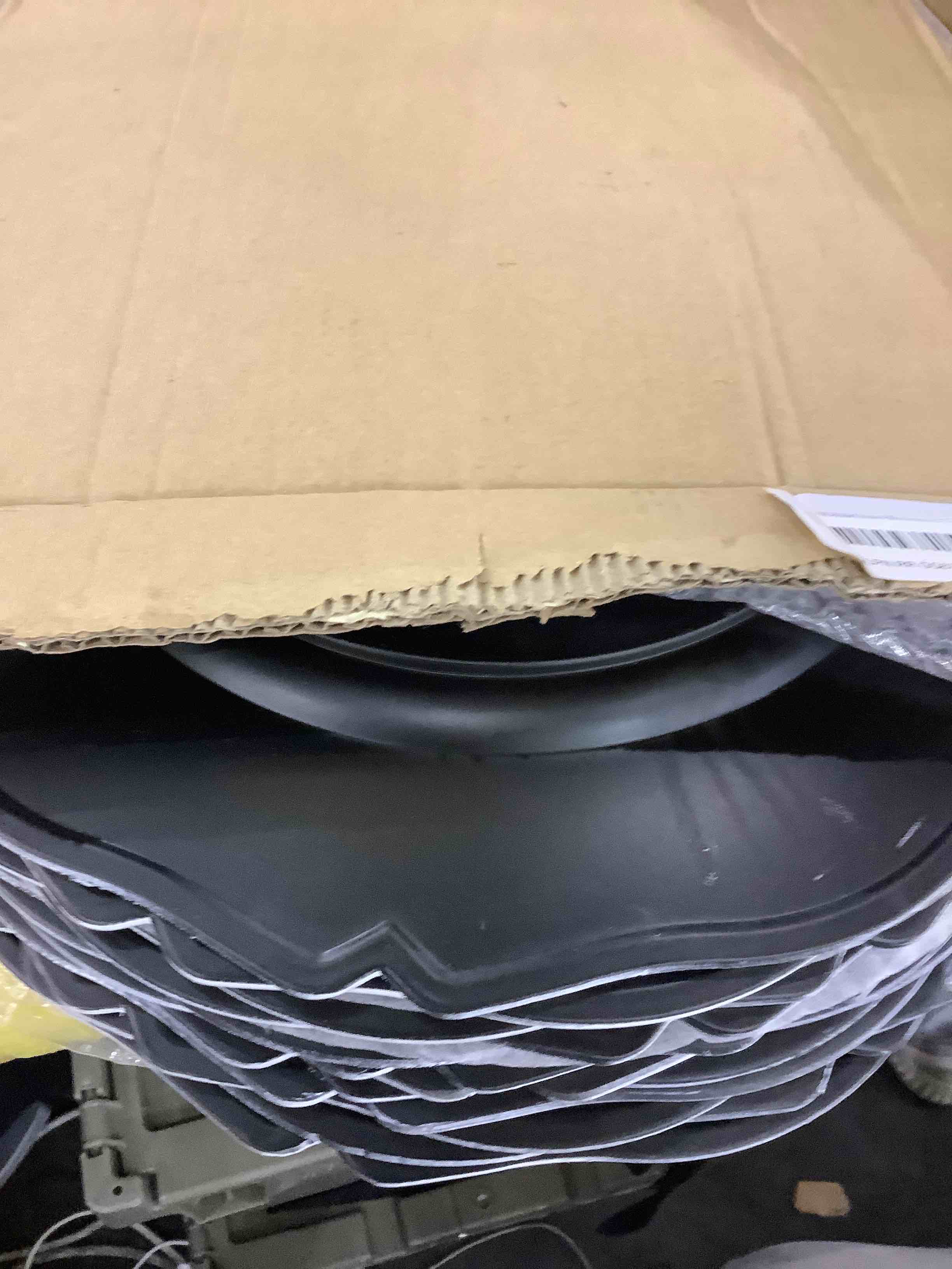 https://s3.amazonaws.com/lotting-images-prod/bidfta/EXS00351217_1689863691984.jpeg