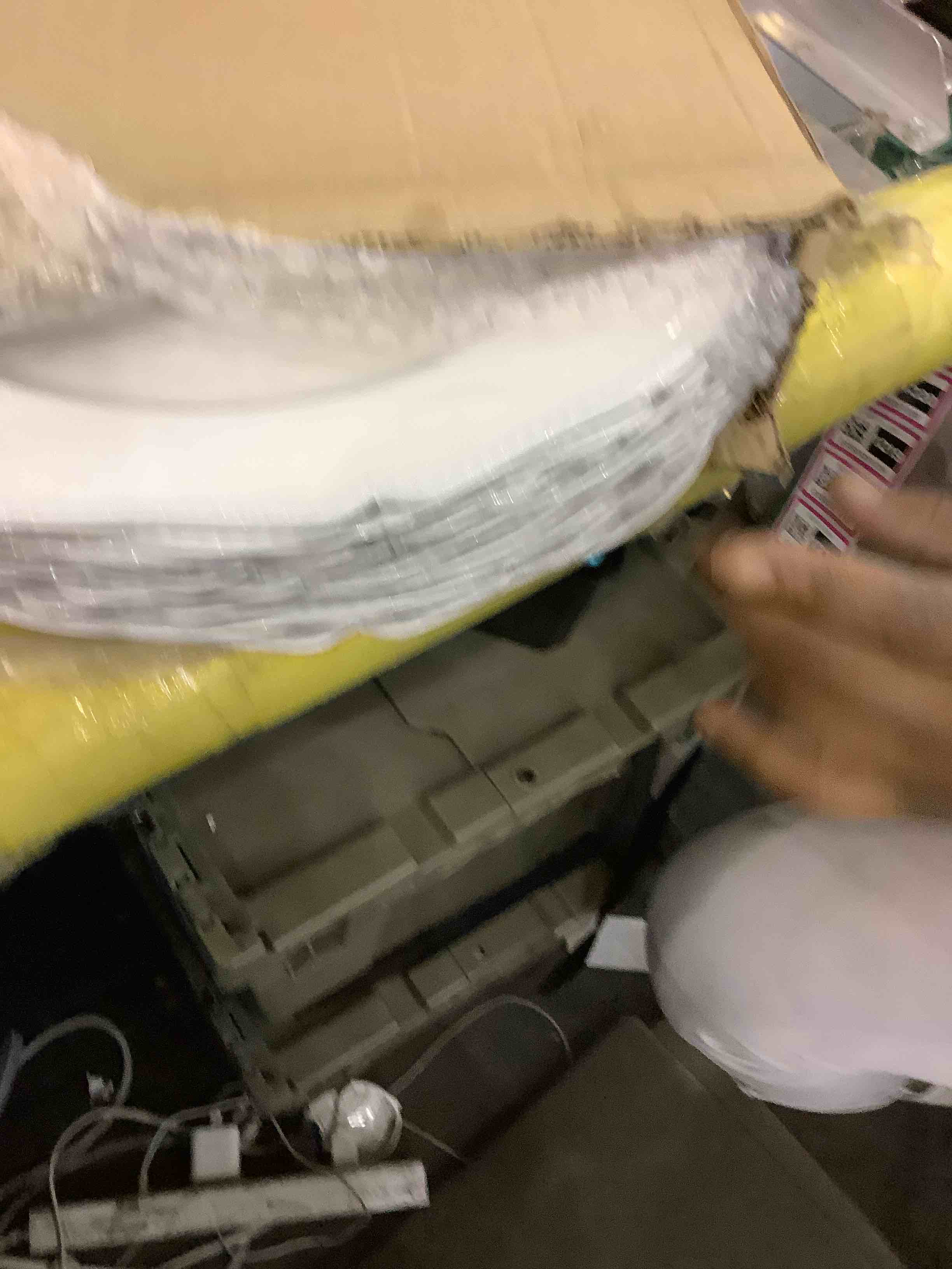 https://s3.amazonaws.com/lotting-images-prod/bidfta/EXS00351217_1689863716577.jpeg