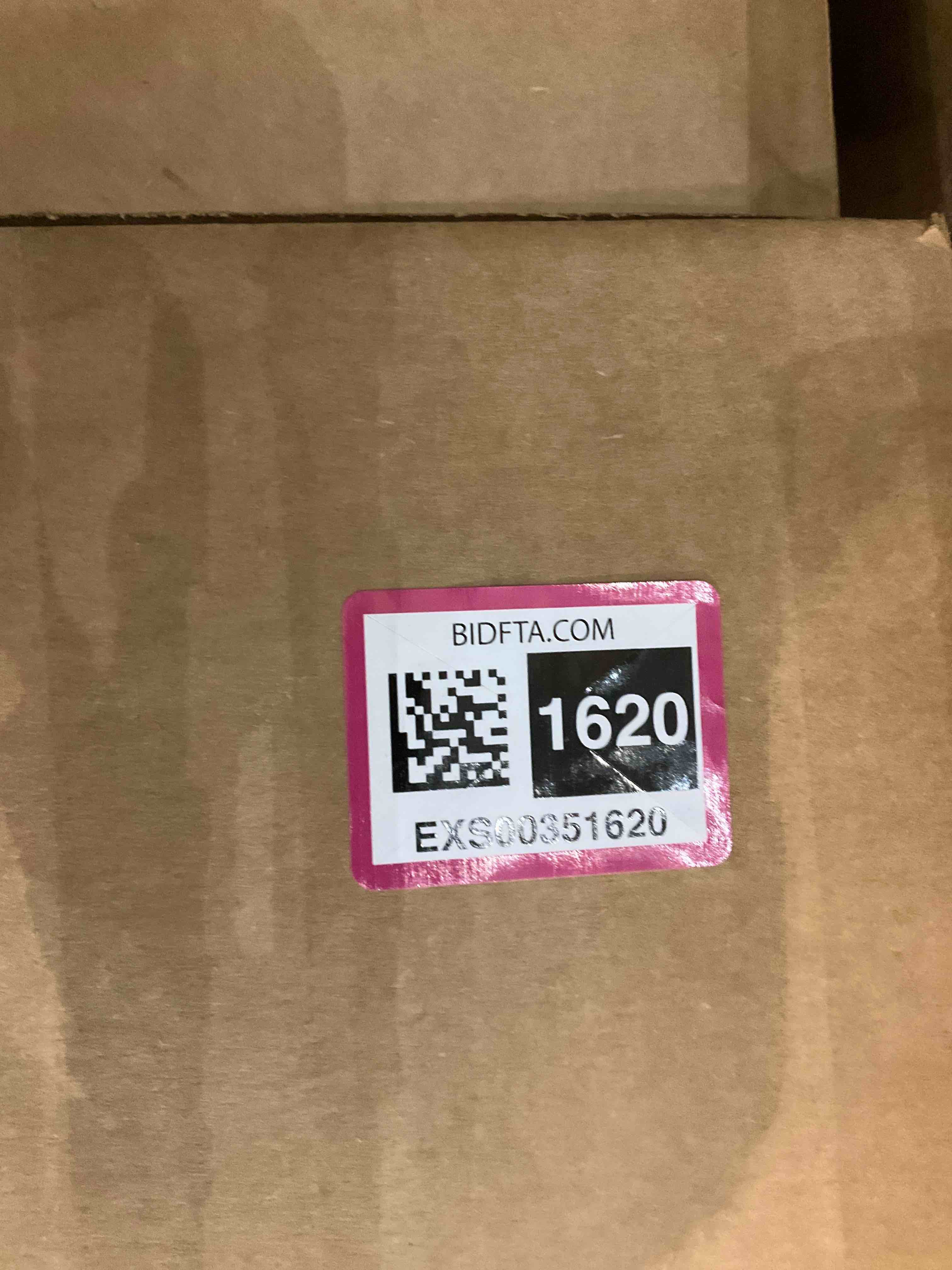 https://s3.amazonaws.com/lotting-images-prod/bidfta/EXS00351620_1692024156506.jpeg