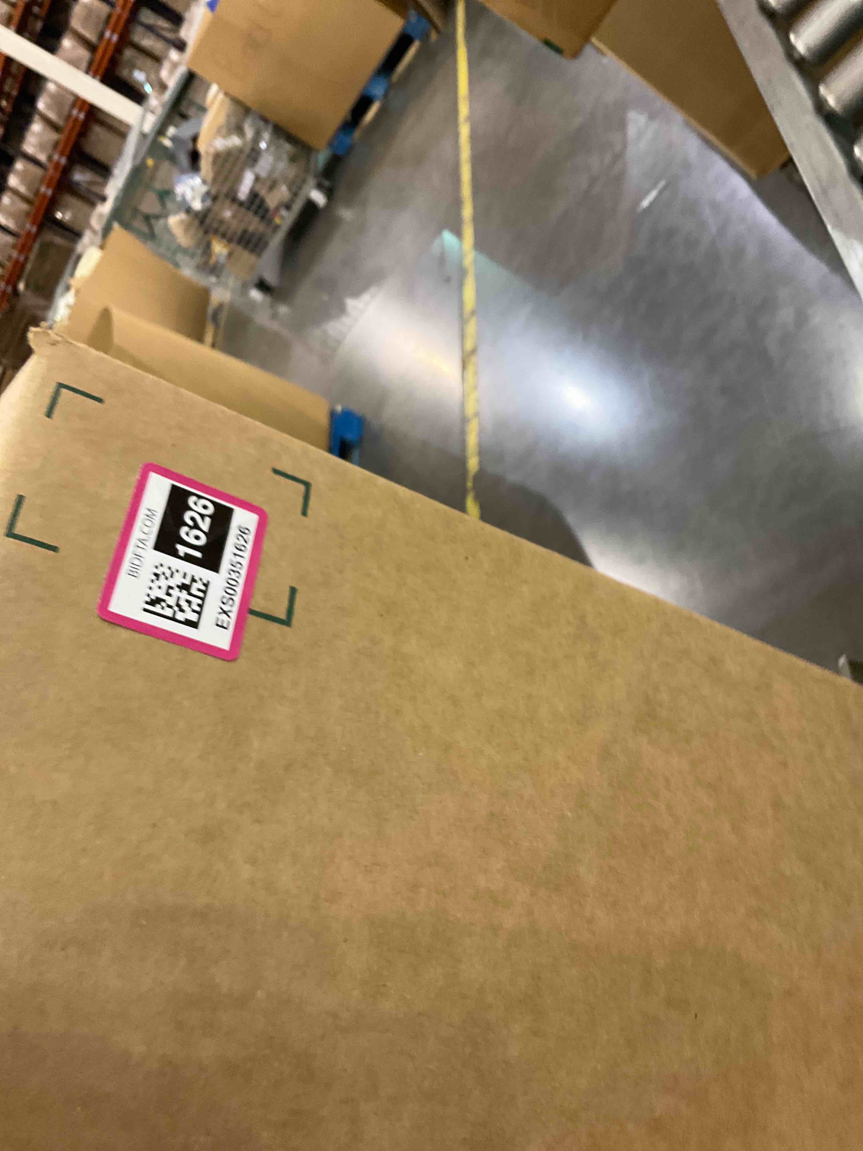 https://s3.amazonaws.com/lotting-images-prod/bidfta/EXS00351626_1692024364550.jpeg