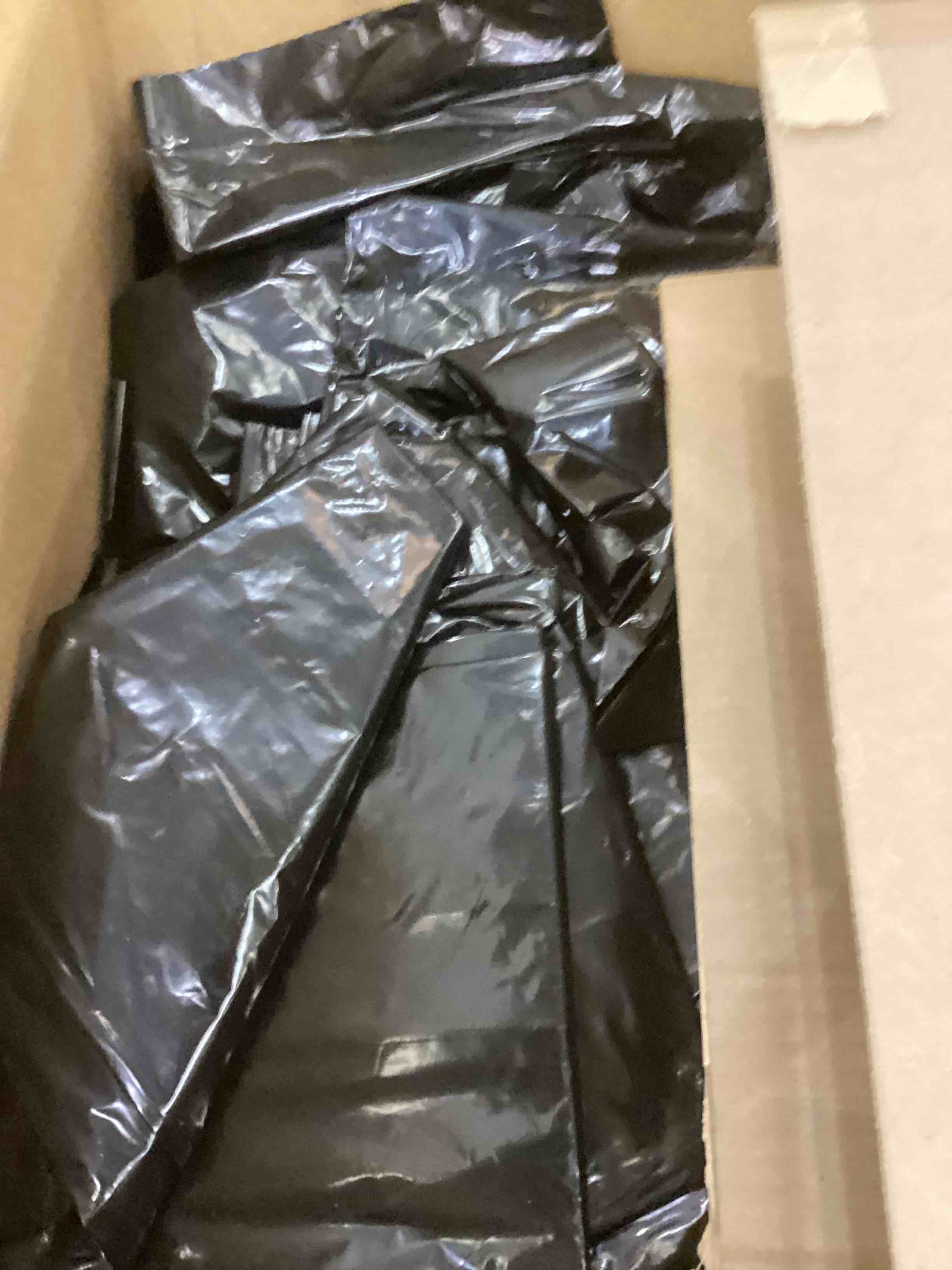 https://s3.amazonaws.com/lotting-images-prod/bidfta/EXS00351633_1691173369818.jpeg