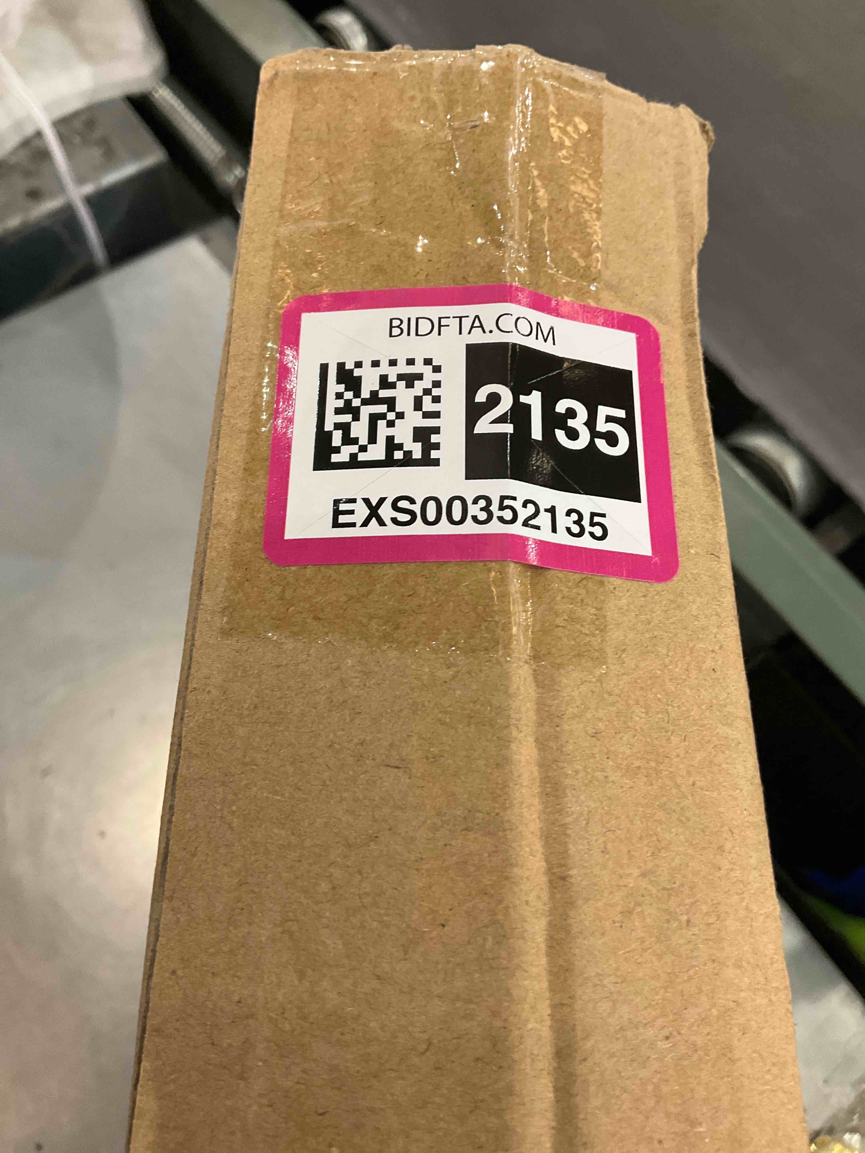 https://s3.amazonaws.com/lotting-images-prod/bidfta/EXS00352135_1689866190072.jpeg