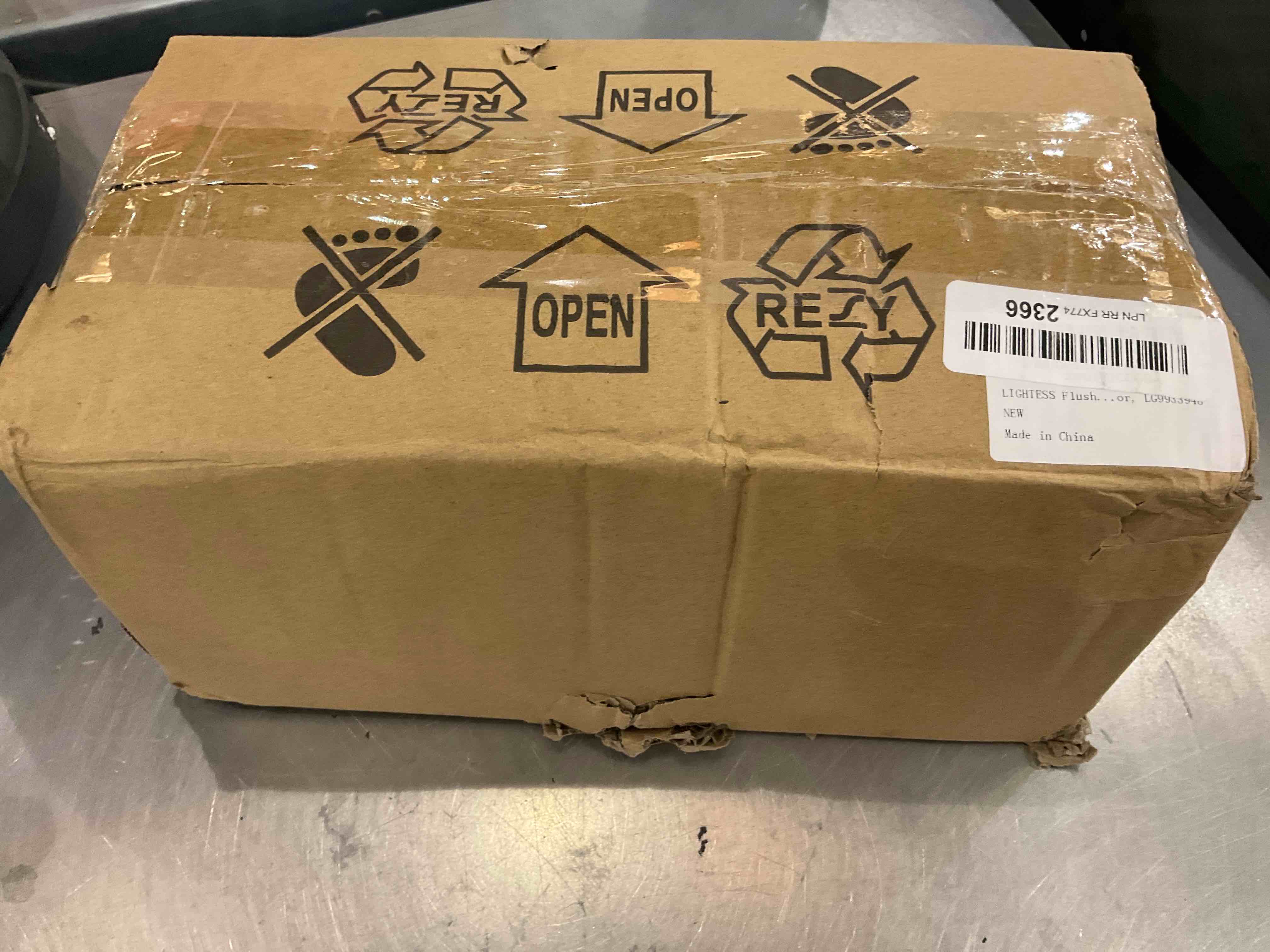 https://s3.amazonaws.com/lotting-images-prod/bidfta/EXS00352137_1689866497100.jpeg