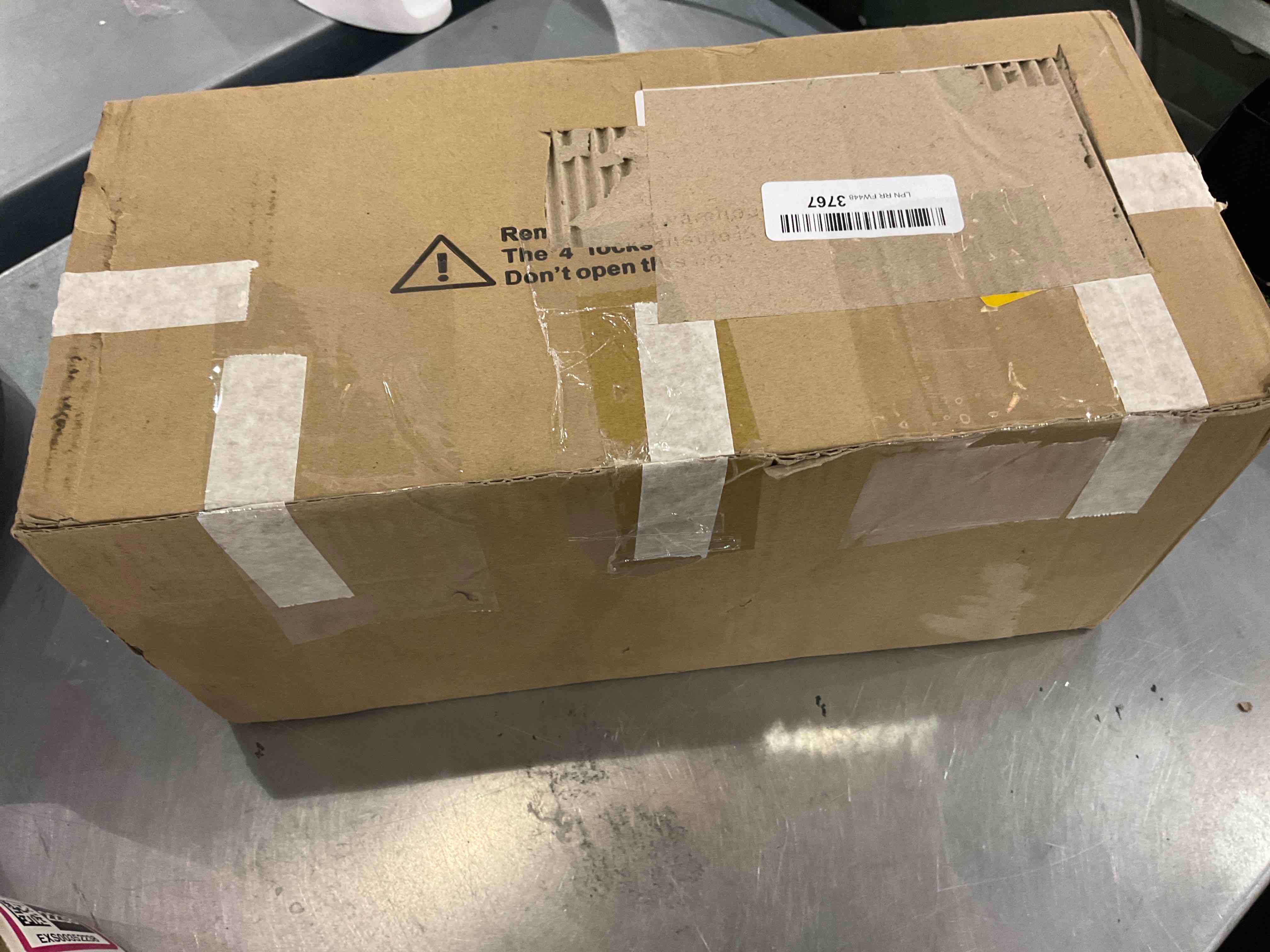 https://s3.amazonaws.com/lotting-images-prod/bidfta/EXS00352235_1689942079442.jpeg