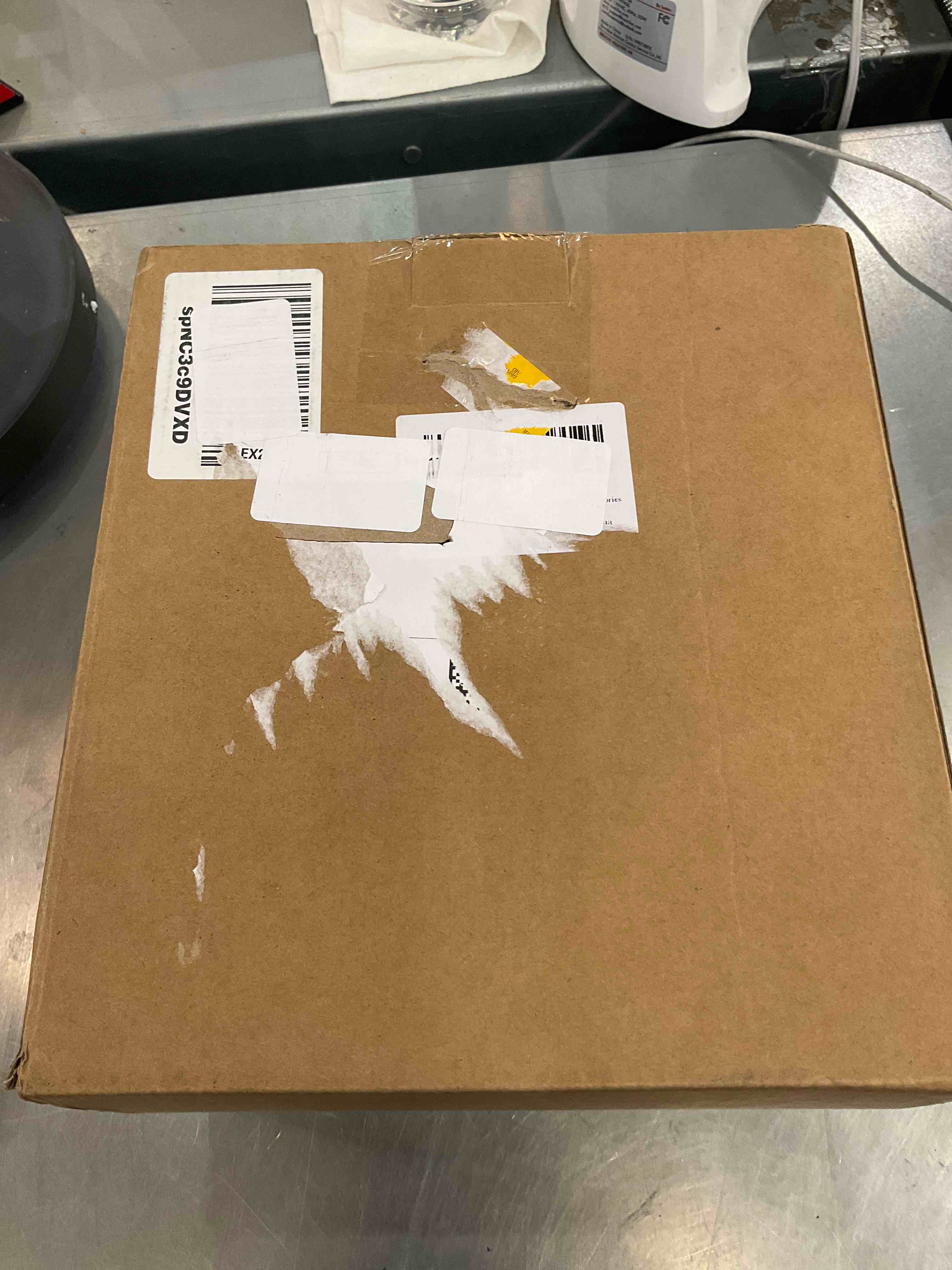 https://s3.amazonaws.com/lotting-images-prod/bidfta/EXS00352452_1690217603850.jpeg