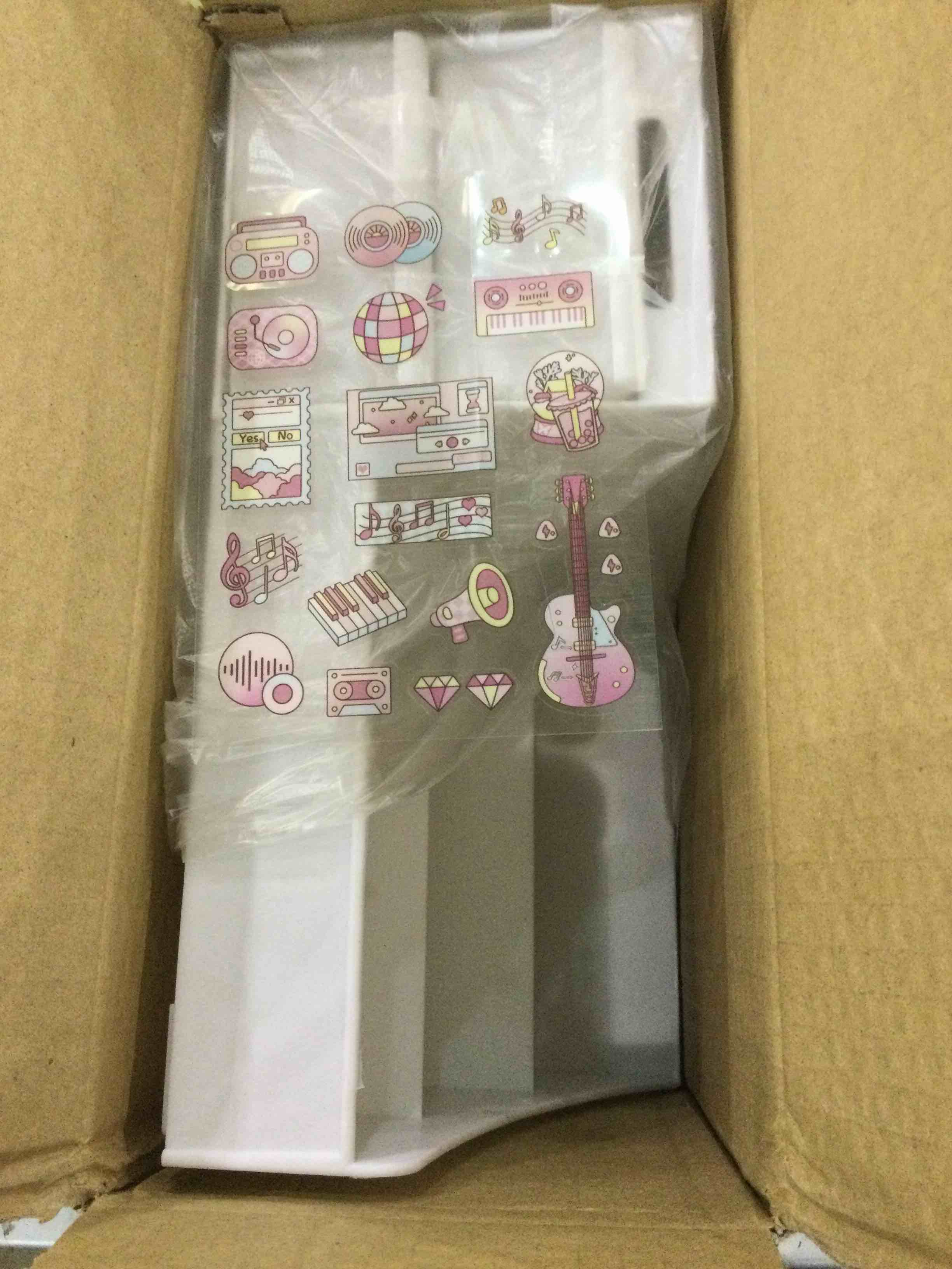 https://s3.amazonaws.com/lotting-images-prod/bidfta/EXS00353331_1689940131162.jpeg
