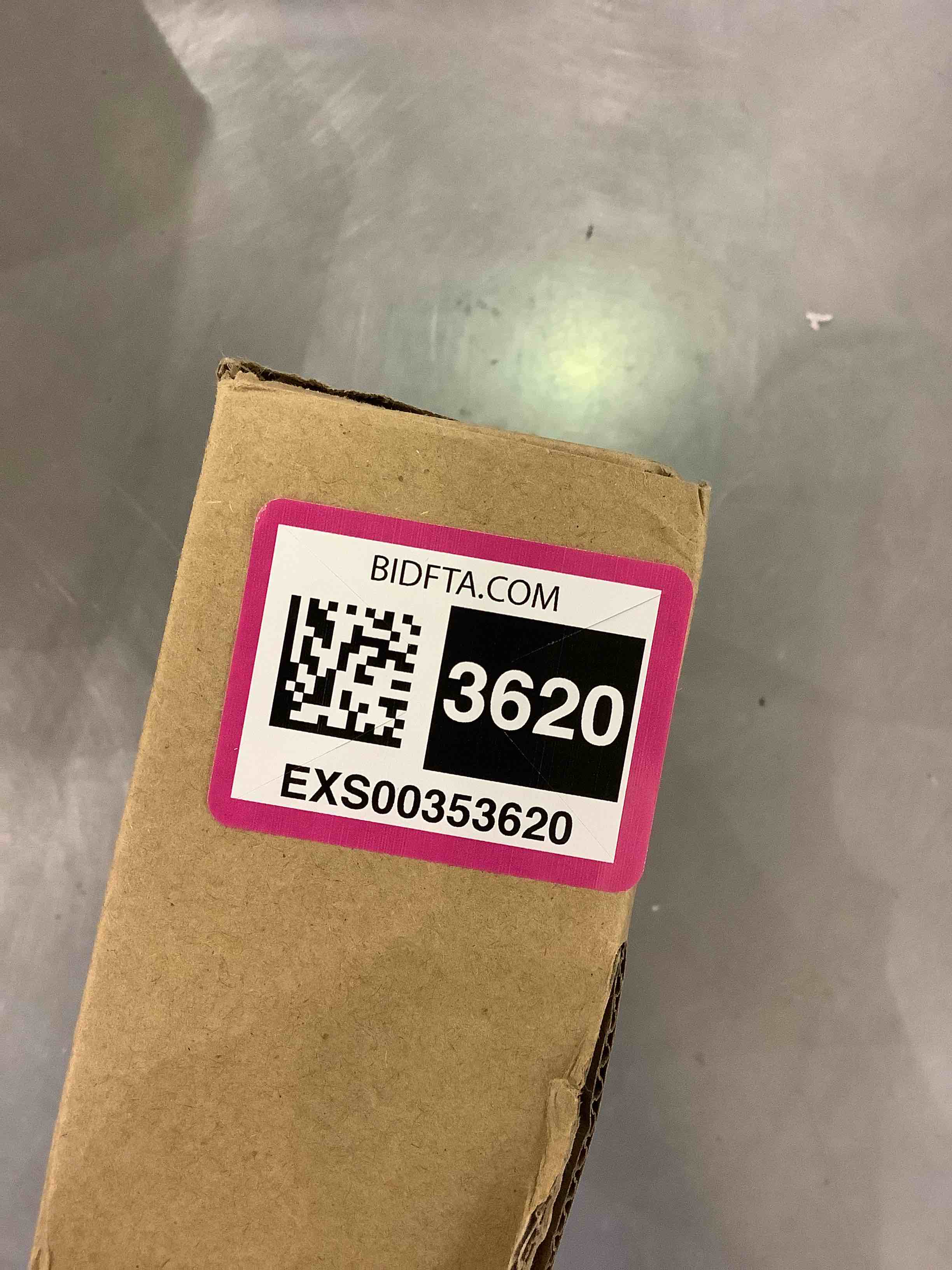 https://s3.amazonaws.com/lotting-images-prod/bidfta/EXS00353620_1689781482699.jpeg