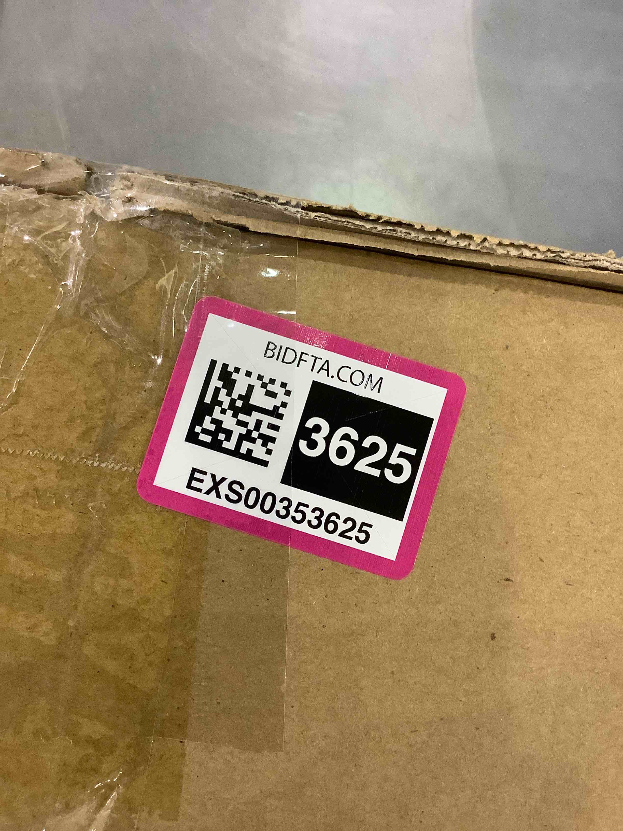 https://s3.amazonaws.com/lotting-images-prod/bidfta/EXS00353625_1689781941260.jpeg