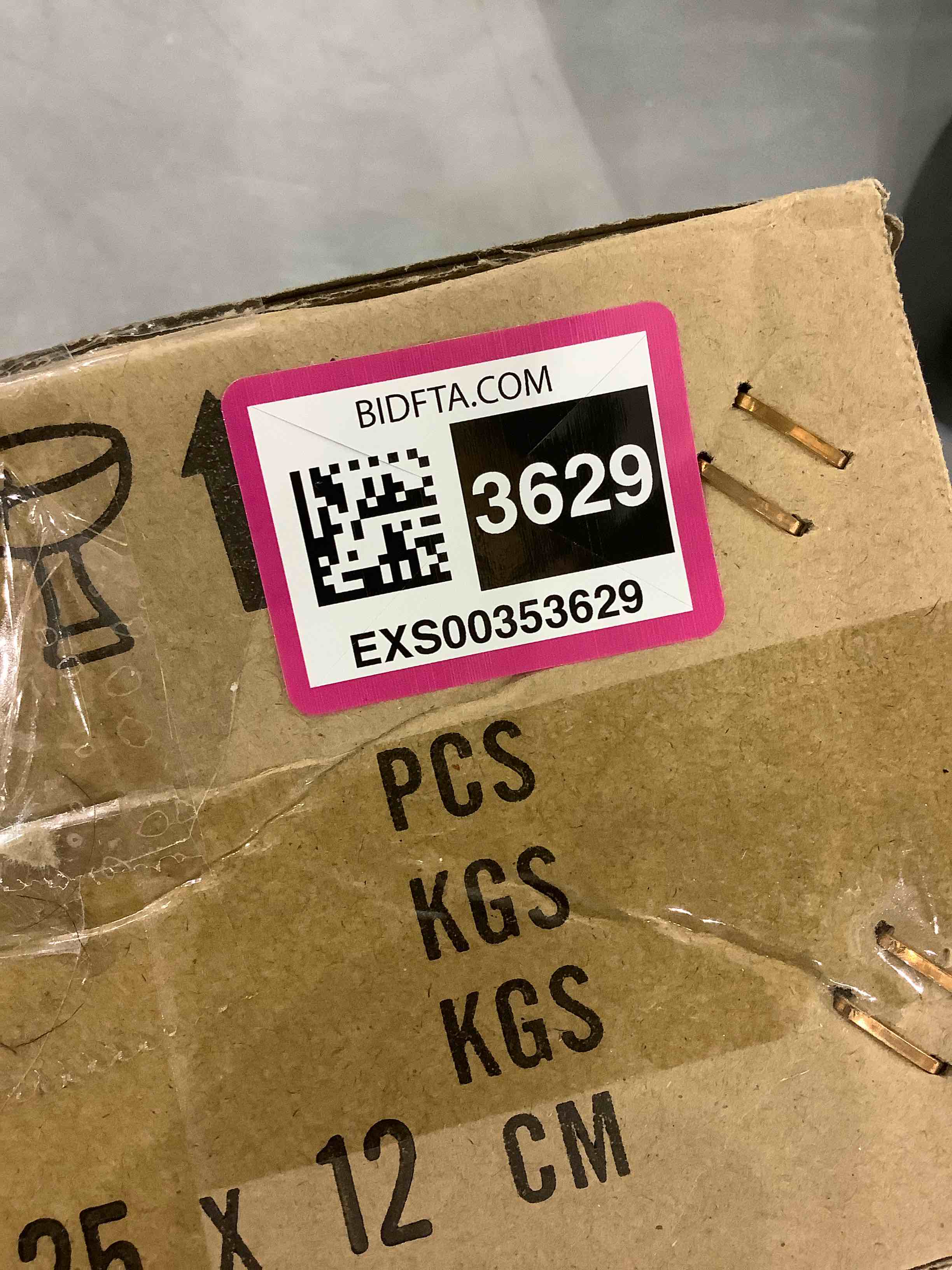 https://s3.amazonaws.com/lotting-images-prod/bidfta/EXS00353629_1689785146778.jpeg