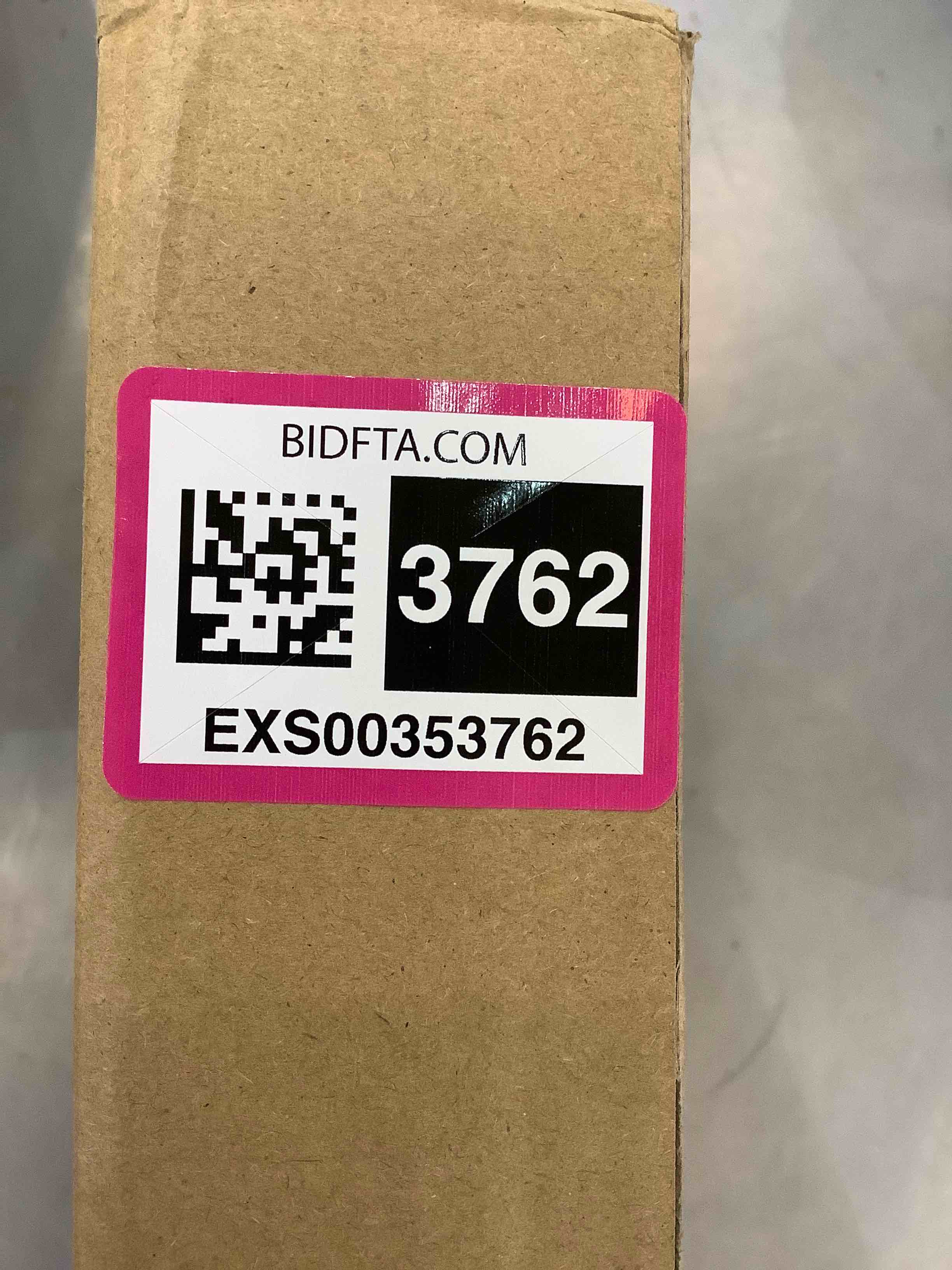 https://s3.amazonaws.com/lotting-images-prod/bidfta/EXS00353762_1689863788450.jpeg
