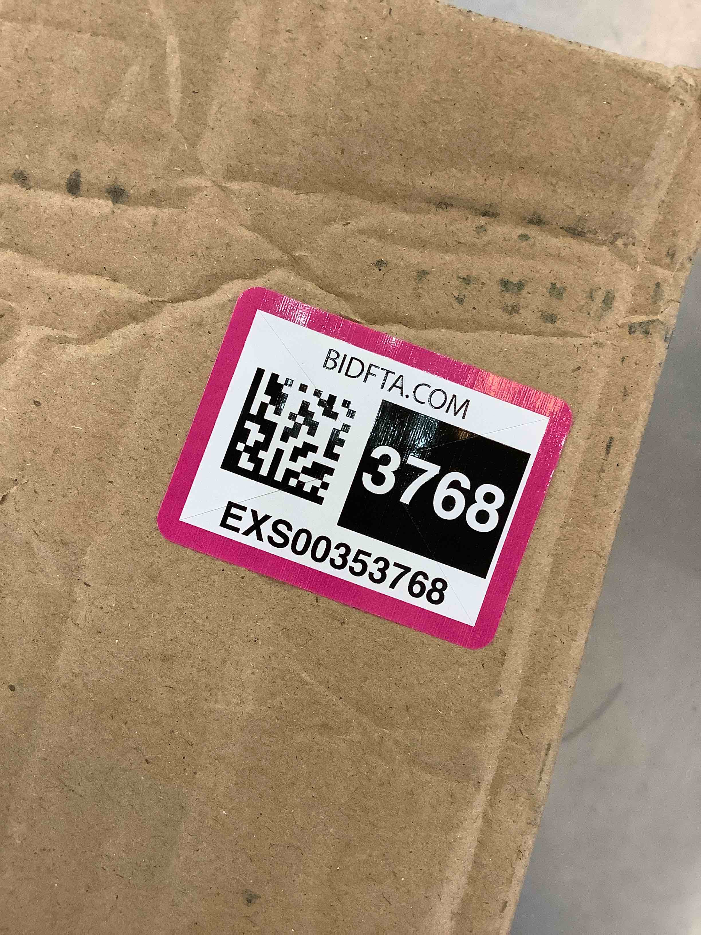 https://s3.amazonaws.com/lotting-images-prod/bidfta/EXS00353768_1689864605035.jpeg