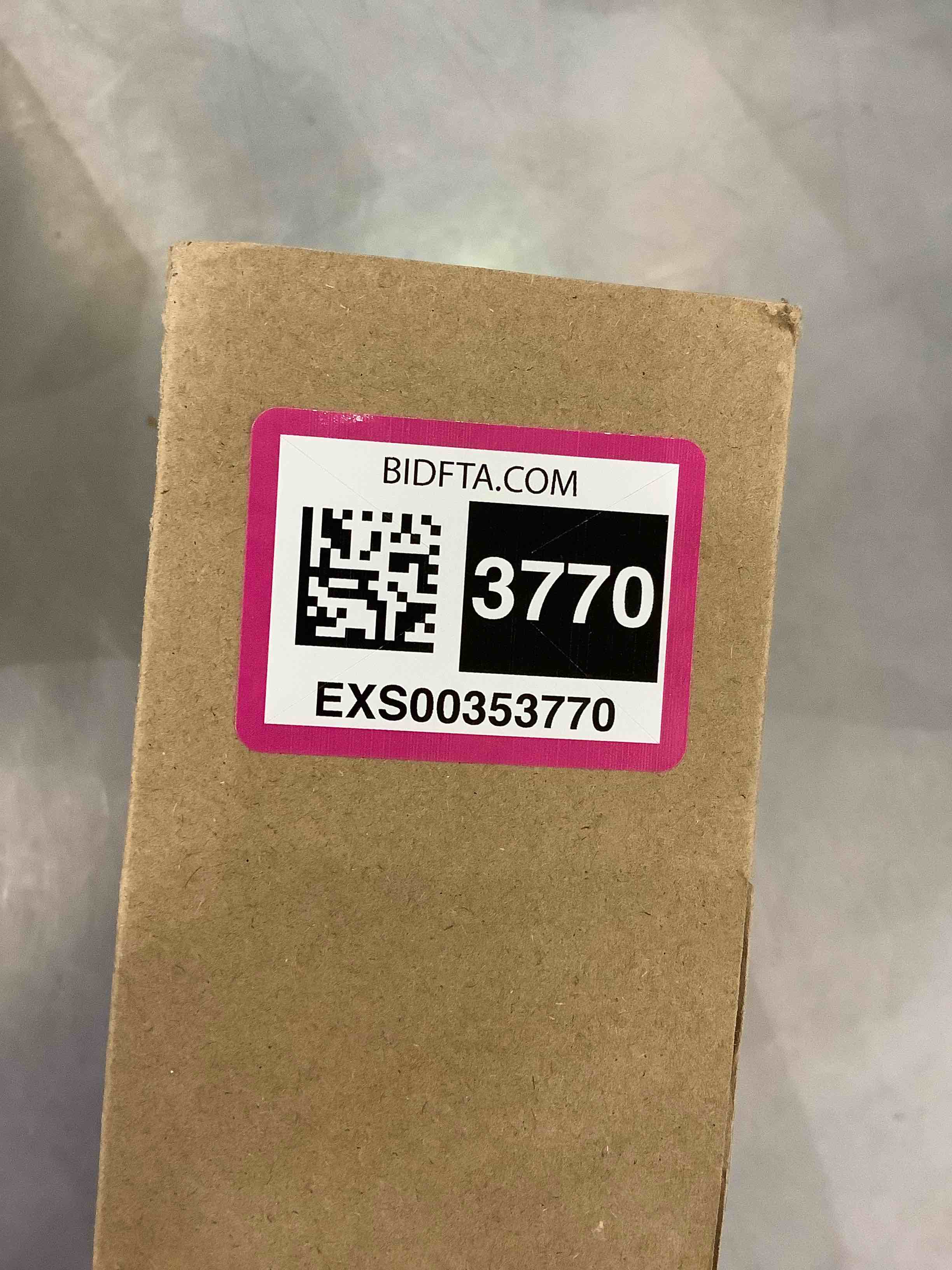 https://s3.amazonaws.com/lotting-images-prod/bidfta/EXS00353770_1689864807225.jpeg