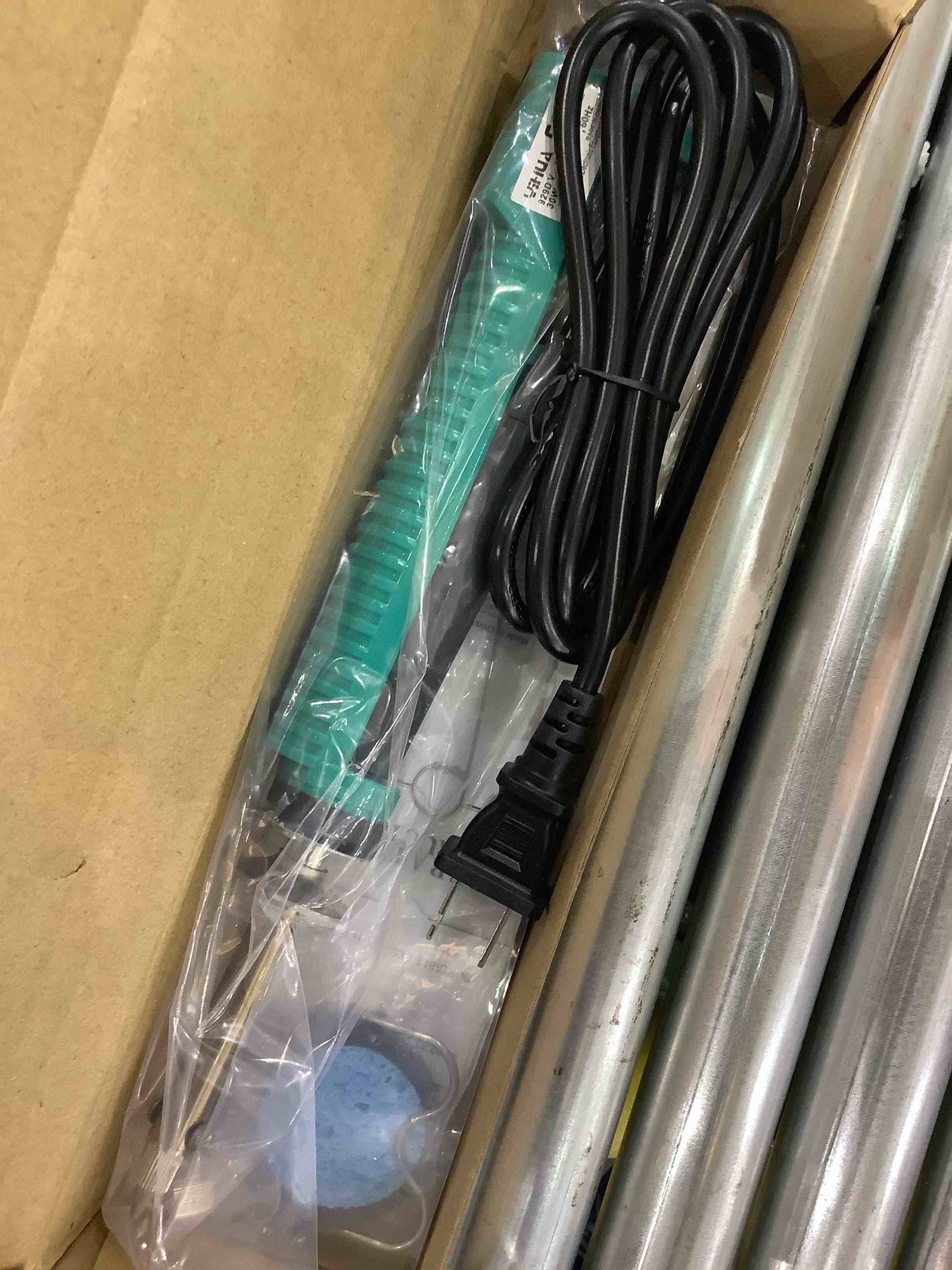 https://s3.amazonaws.com/lotting-images-prod/bidfta/EXS00353884_1689940633605.jpeg